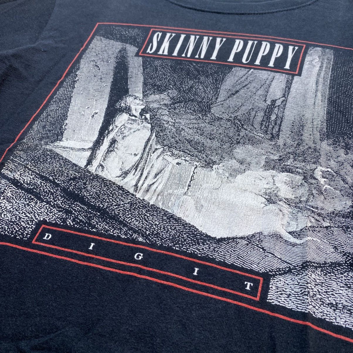 Band Tees Vintage Skinny Puppy Band Tee Size US S / EU 44-46 / 1 - 4 Thumbnail