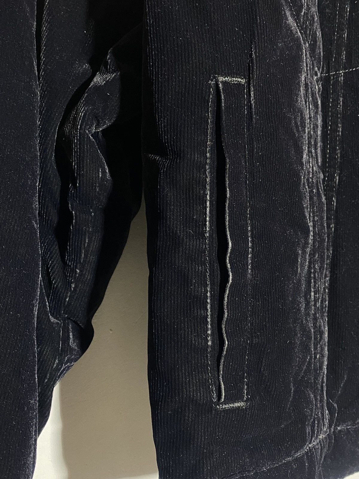 Vintage Vintage 90s Versace Classic V2 Rare Corduroy Velvet Jacket Size US XL / EU 56 / 4 - 14 Thumbnail