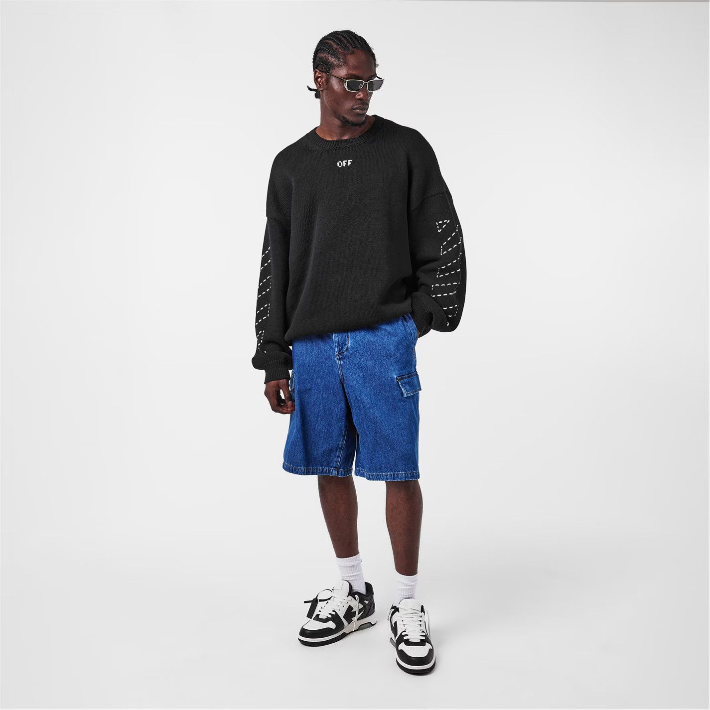 Off-White o1g2r1mq0226 Arrows Long Sleeve Crew Neck Sweatshirt Black Size US L / EU 52-54 / 3 - 6 Thumbnail