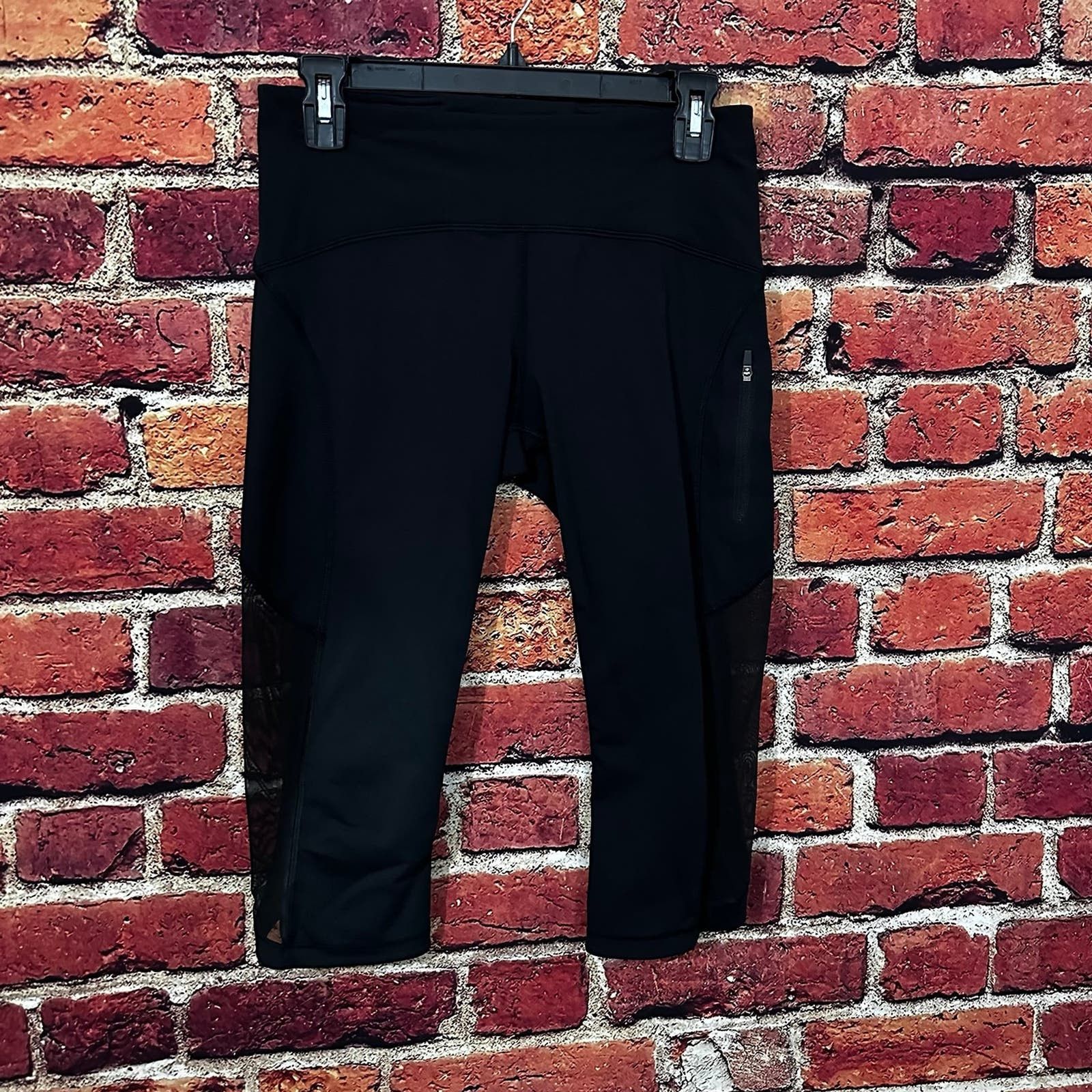 Lululemon Capri Lululemon Leggings Size 6 Size 28" / US 6 / IT 42 - 1 Thumbnail