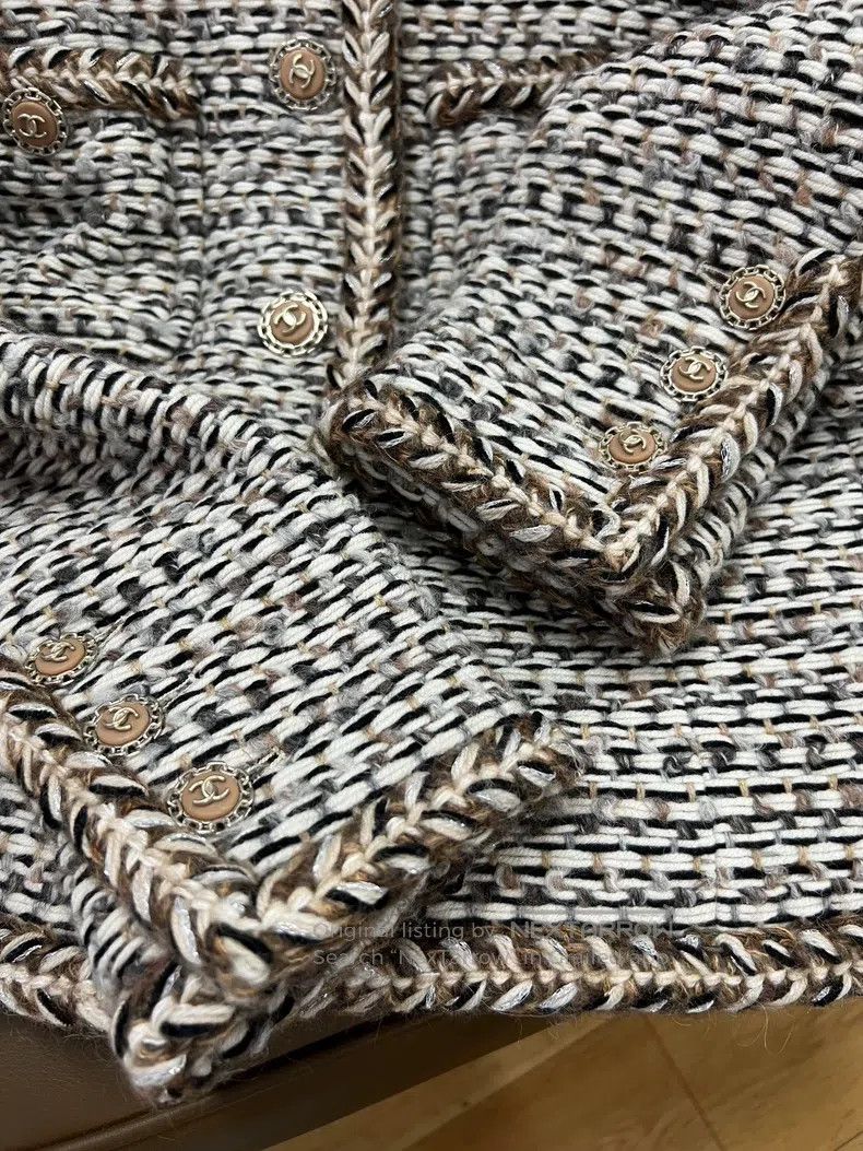 Chanel Chanel 18K Forest Series White and Brown Woven Two-pocket Size M / US 6-8 / IT 42-44 - 4 Thumbnail