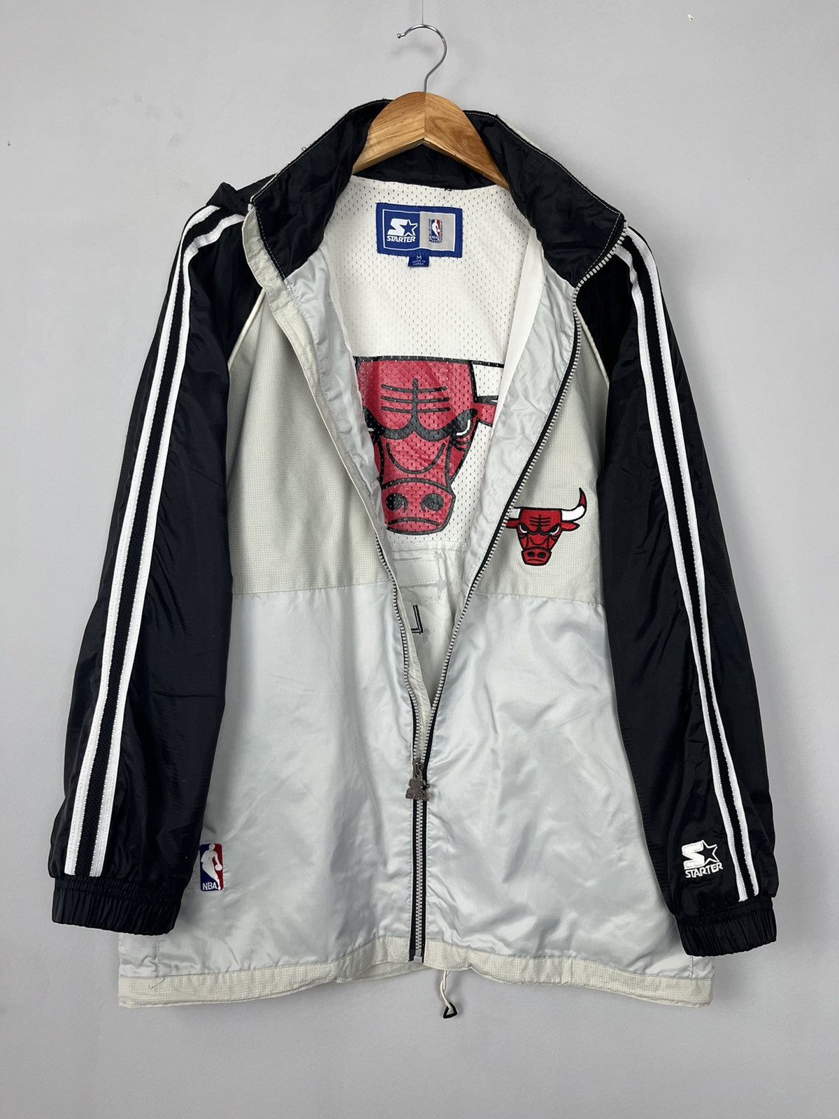 NBA × Starter × Vintage Starter NBA Chicago Bulls Retro Full Zip Nylon Jacket Korea Size US M / EU 48-50 / 2 - 5 Thumbnail