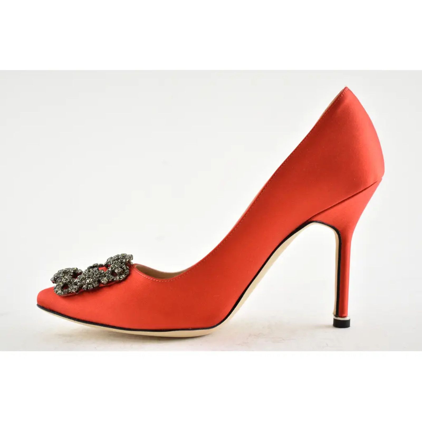 Manolo Blahnik Hangisi 105 Rosso Satin Crystal Jewel Buckle Heel Pump 36.5 Size US 6.5 / IT 36.5 - 9 Thumbnail