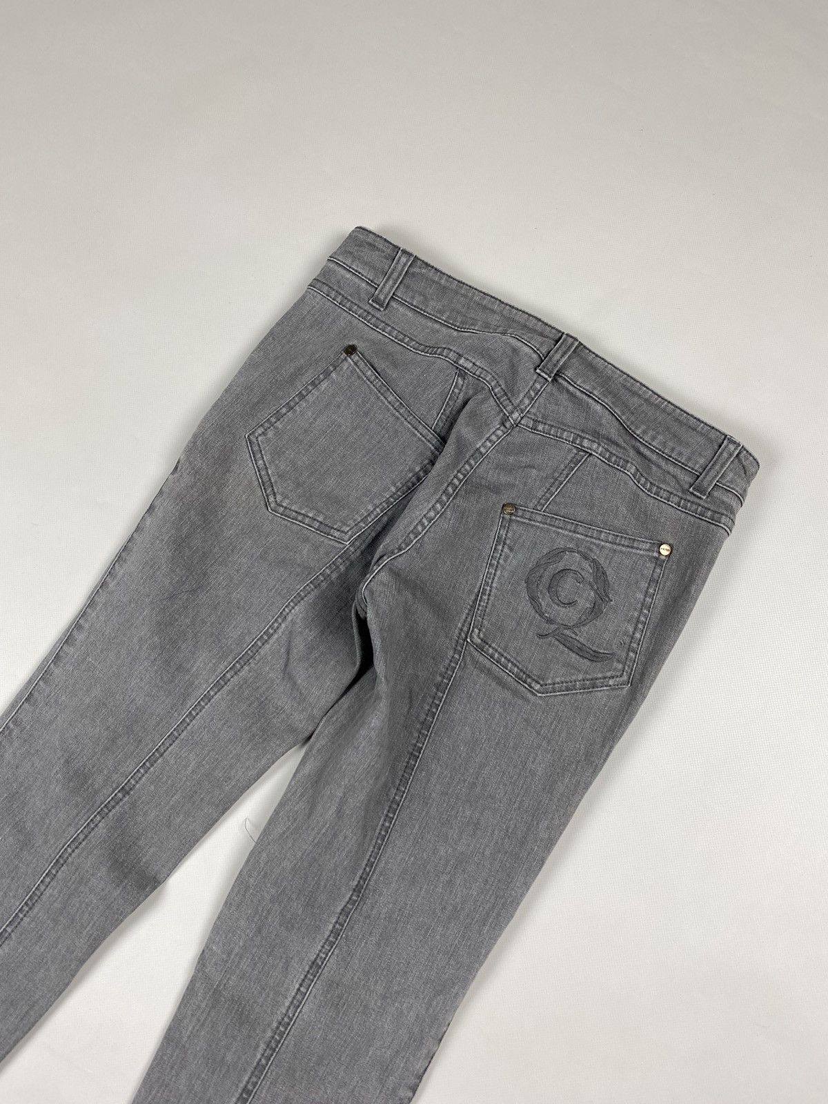 Alexander McQueen Alexander McQueen vintage ladies ankle zip jeans size 42 Size 28" / US 6 / IT 42 - 19 Thumbnail