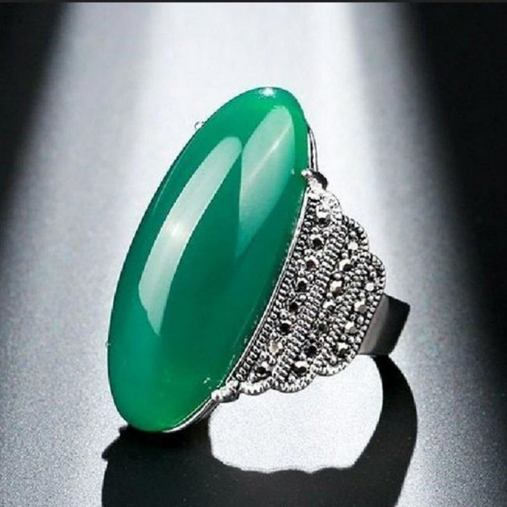Designer Vintage 32mm Green Amber Antique Silver Ring - Size 8 Size ONE SIZE - 9 Thumbnail