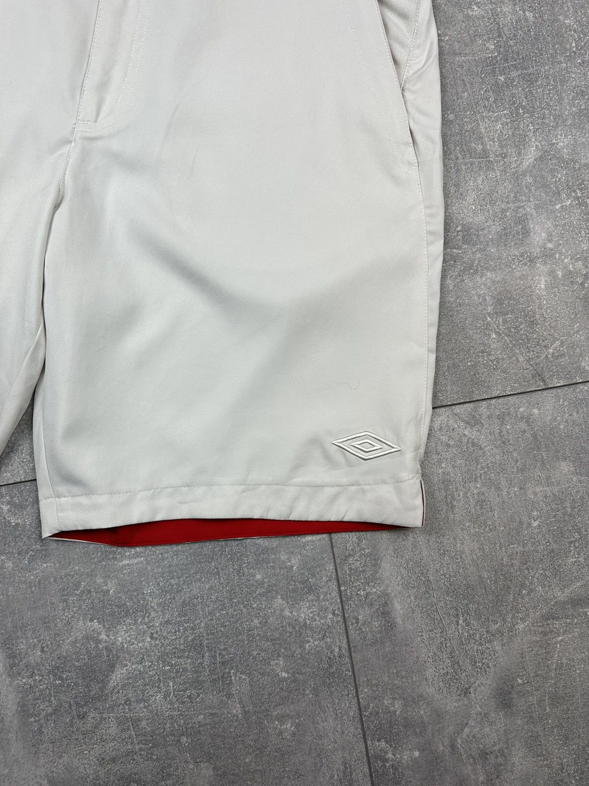Umbro Umbro England National Team Soccer Football Shorts Size US 34 / EU 50 - 2 Thumbnail