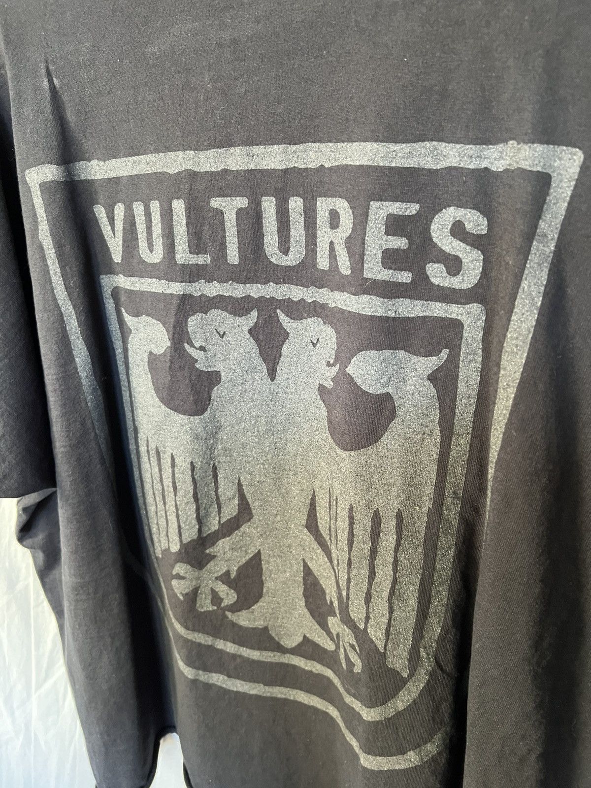 Yeezy Ye Vultures shirt Size US L / EU 52-54 / 3 - 5 Thumbnail
