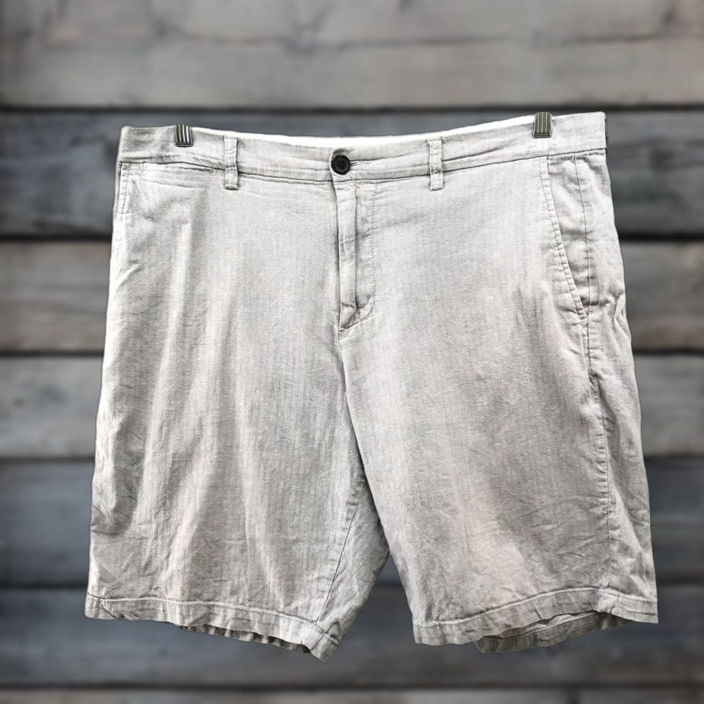 Old Navy Old Navy Linen Blend Shorts Mens Size 36 Gray Slim Flat Front 10" Chino Classic Mens Size US 36 / EU 52 - 1 Thumbnail