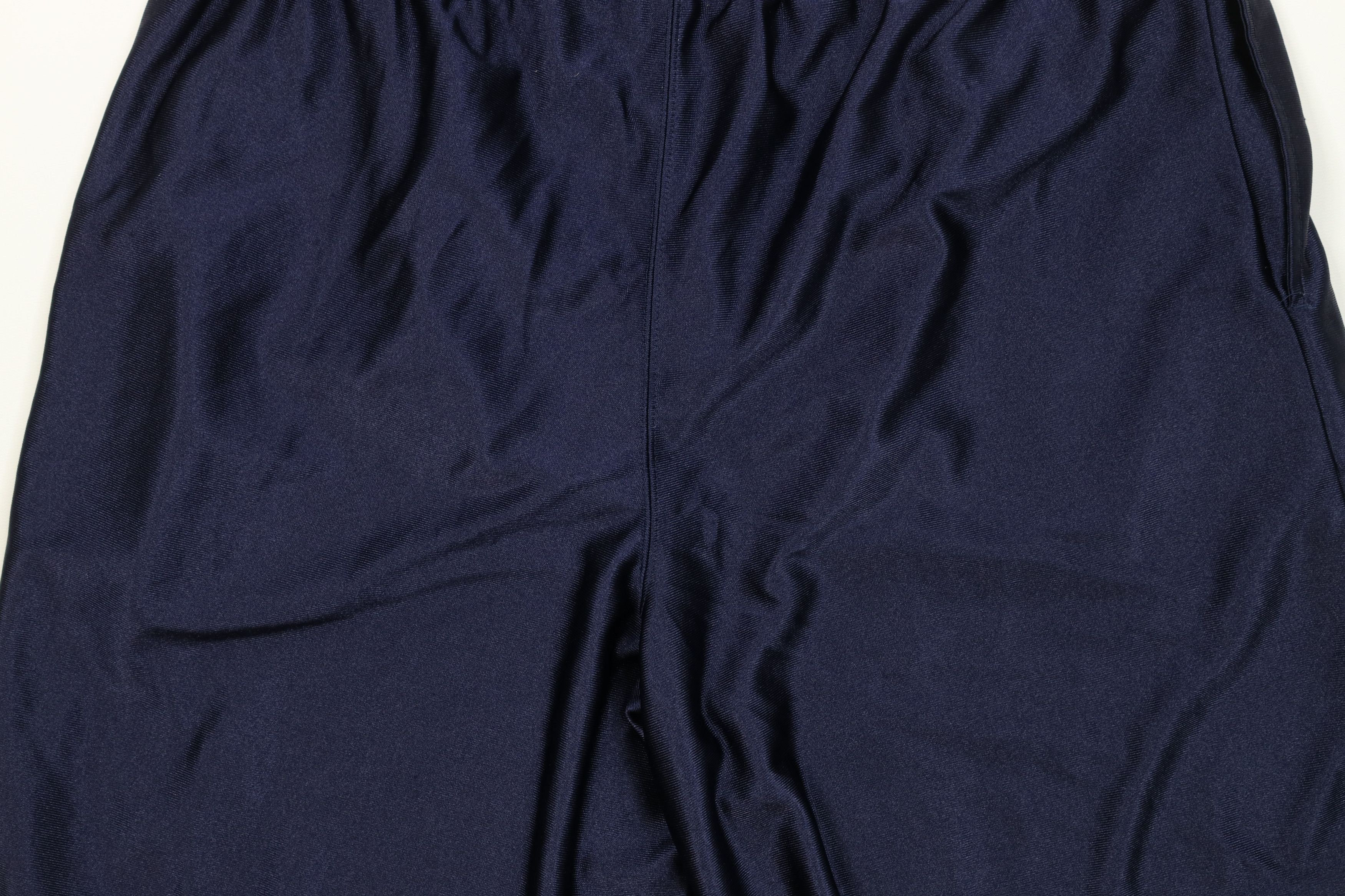 Starter Vintage 90s Starter University of Michigan Basketball Shorts Size US 32 / EU 48 - 12 Thumbnail
