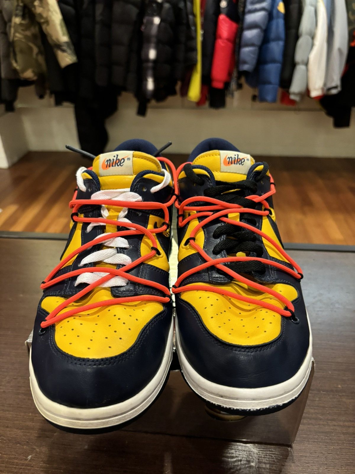 Nike × Off-White Nike Dunk Low ‘Off-White’ ‘Michigan’ Size US 10.5 / EU 43-44 - 5 Thumbnail