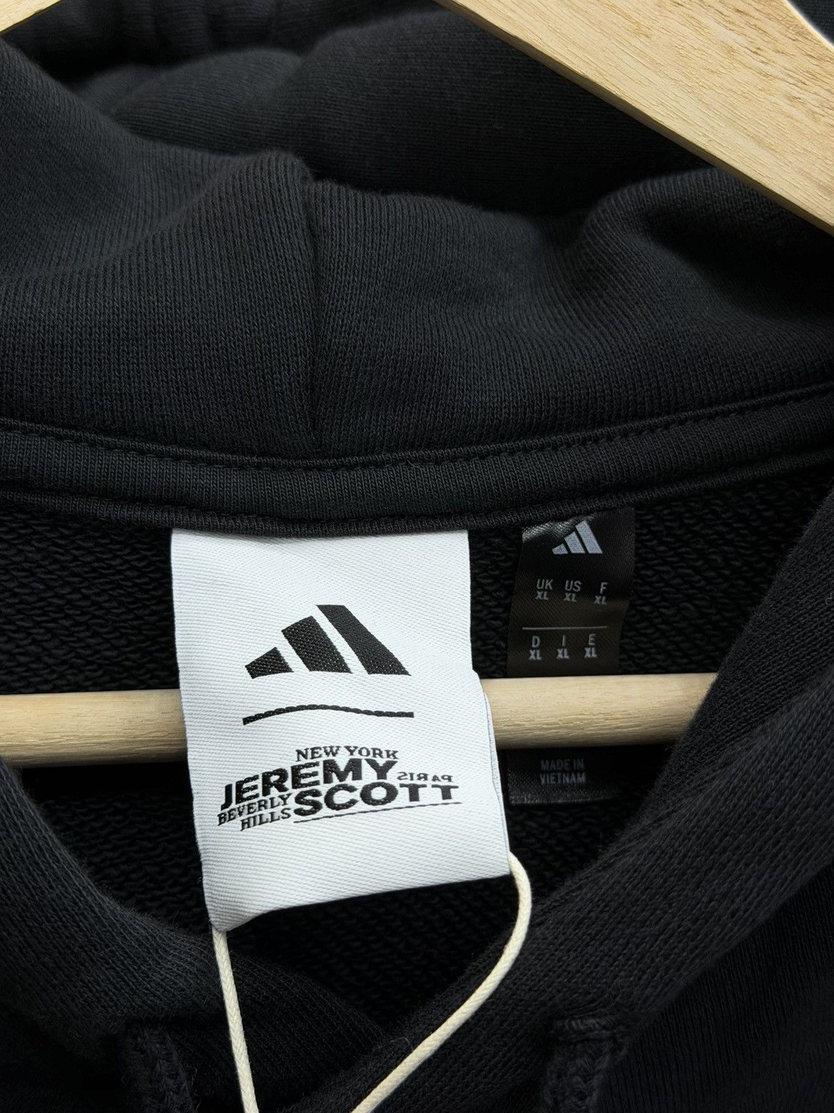 Adidas Adidas Jeremy Scott Pride Hoodie Men’s Hoodie Size XL Size US XL / EU 56 / 4 - 6 Thumbnail