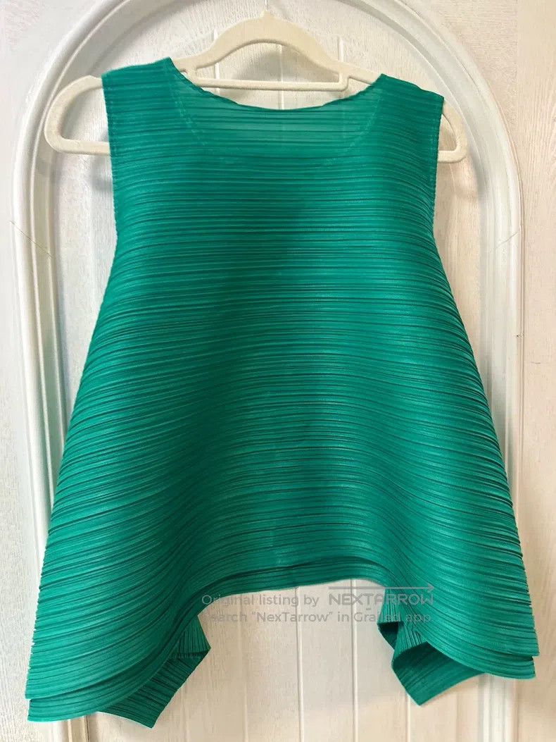 Issey Miyake Issey Miyake Green Horizontal-Striped Tank Top Size L / US 10 / IT 46 - 2 Thumbnail