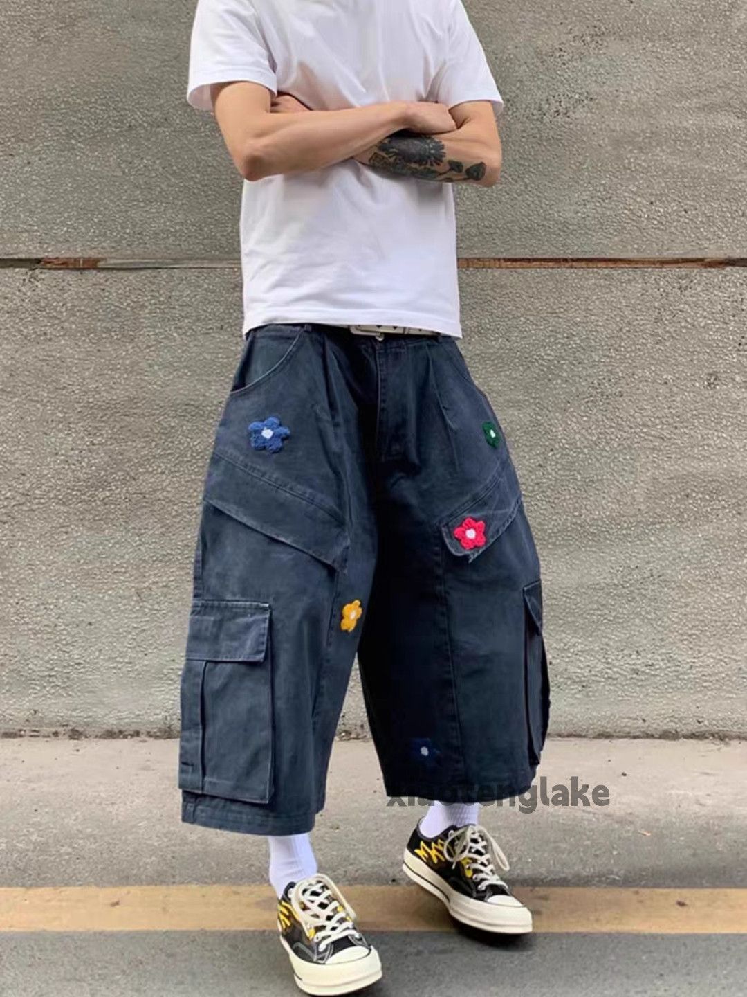 Designer × Japanese Brand × Vintage Unisex washed faded loose hiphop y2k cargo shorts Size US 33 - 1 Thumbnail