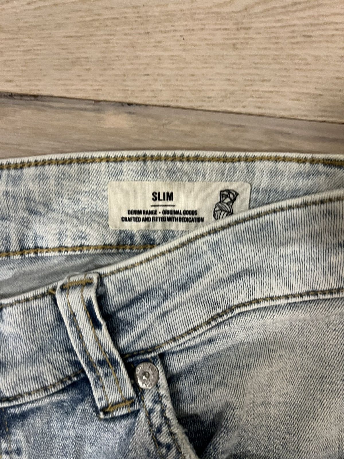 ONLY & SONS Only & Sons Slim Fit Light Blue Distressed Jeans Men’s 32x32 Size US 32 / EU 48 - 4 Thumbnail