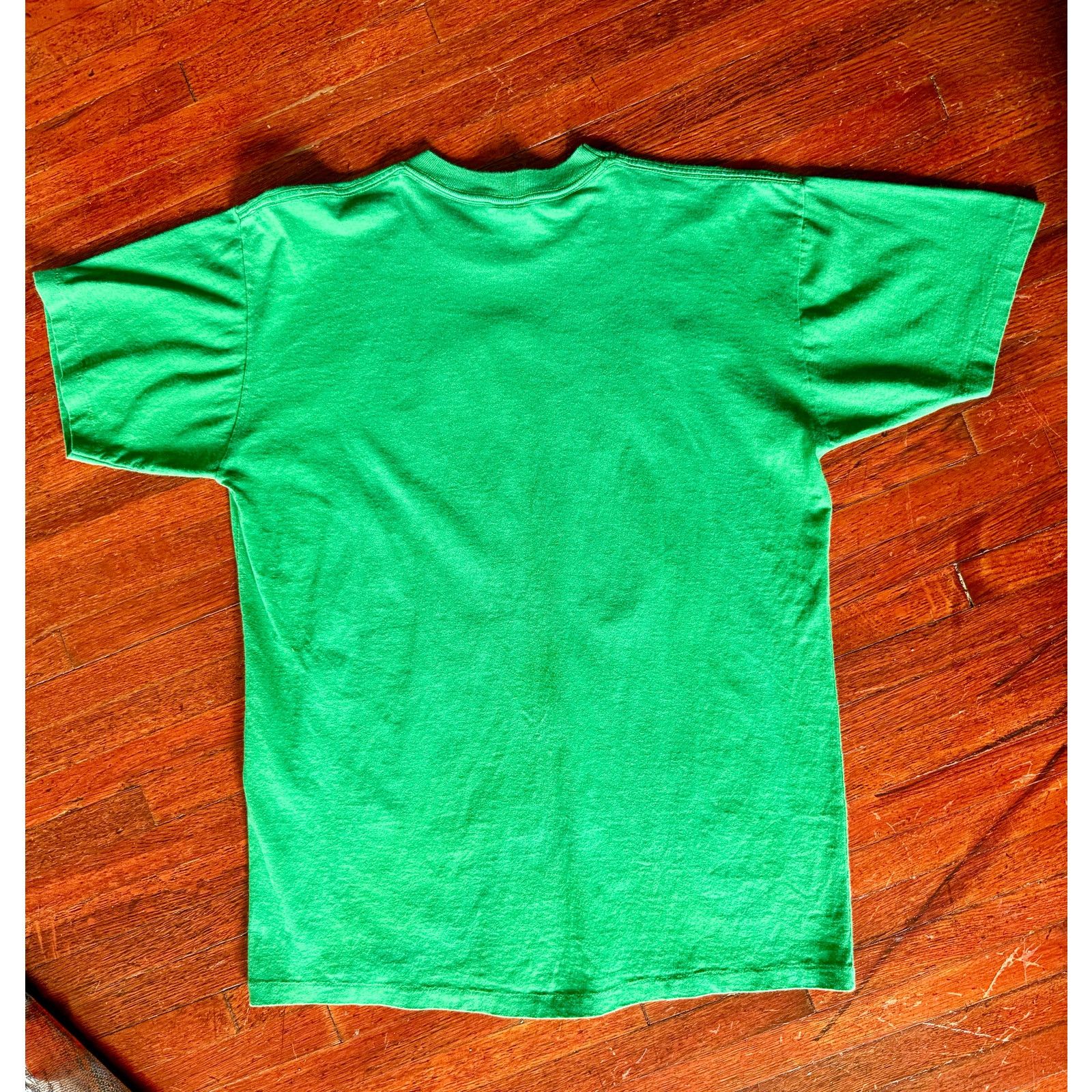 Vintage Vintage 90’s Tasmanian Devil Green Irish T Shirt Med Large Size US L / EU 52-54 / 3 - 2 Thumbnail