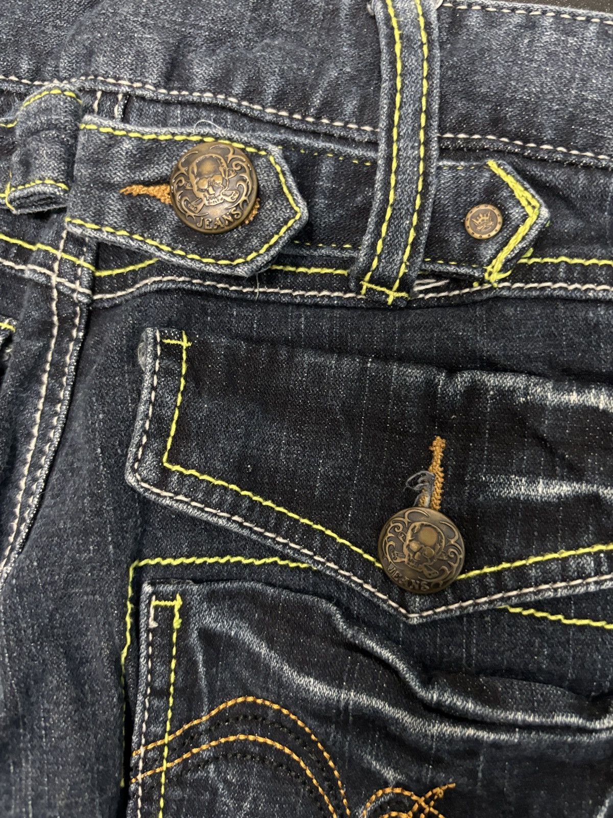 BCBGeneration Y2K BCBG Flare Bootcut Denim Jeans Size 28" / US 6 / IT 42 - 5 Thumbnail