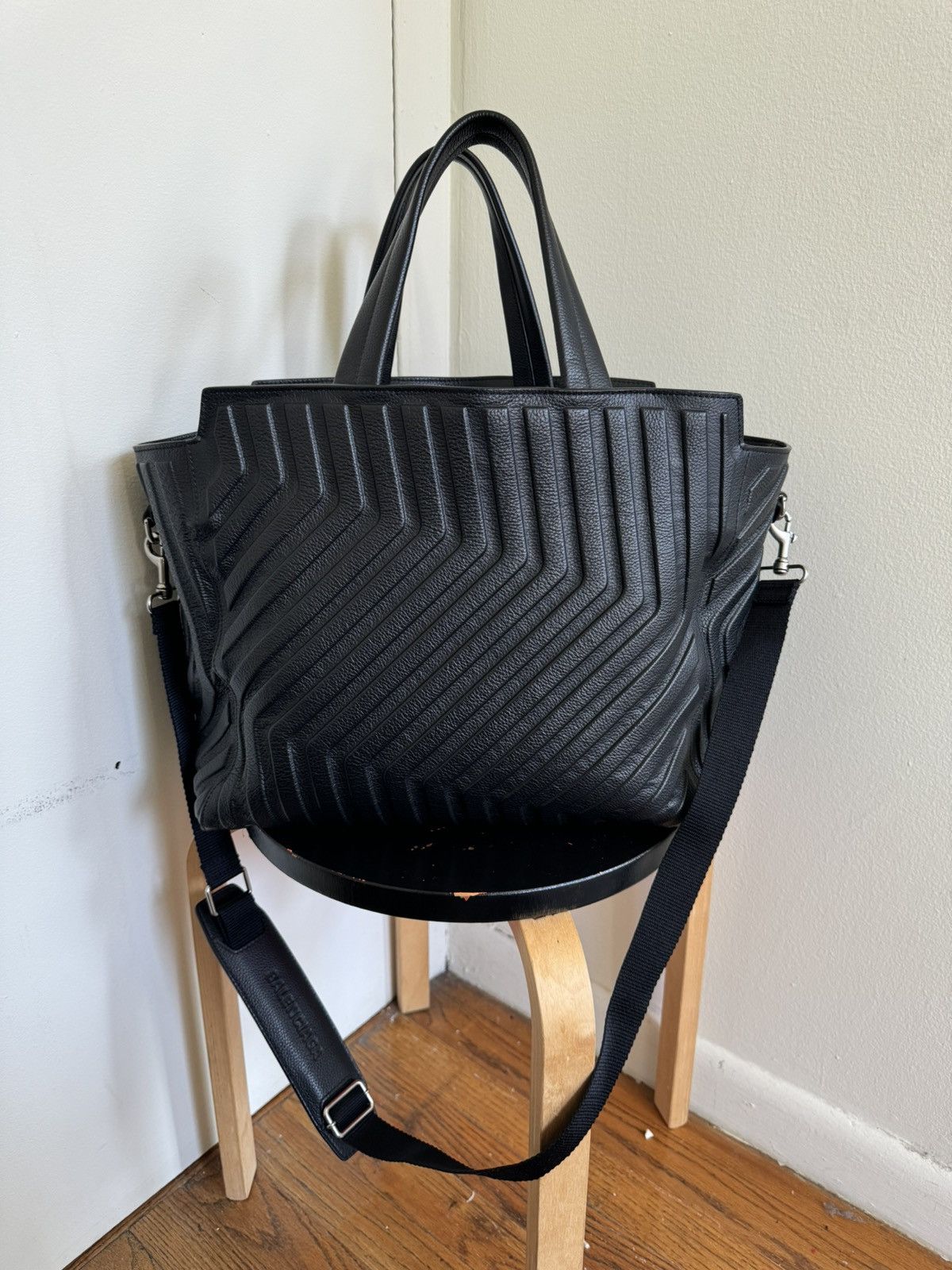 Balenciaga Balenciaga Car Mat Sling Bag Size ONE SIZE - 2 Thumbnail