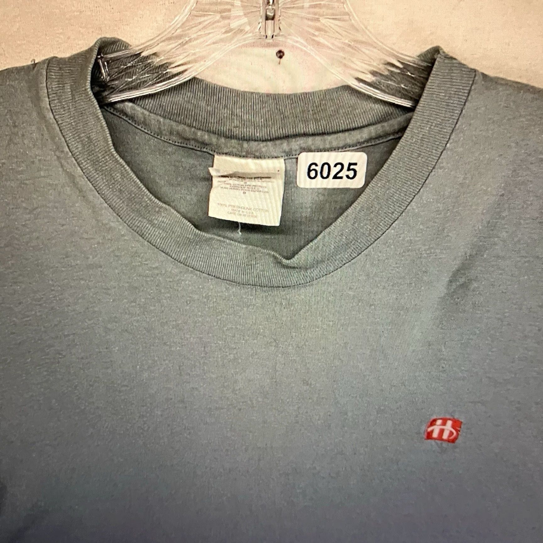Hanes Vintage Hanes Men’s 90s Light Blue Cotton Crew Neck T-Shirt Short Sleeve Classic Fit Size US M / EU 48-50 / 2 - 5 Thumbnail