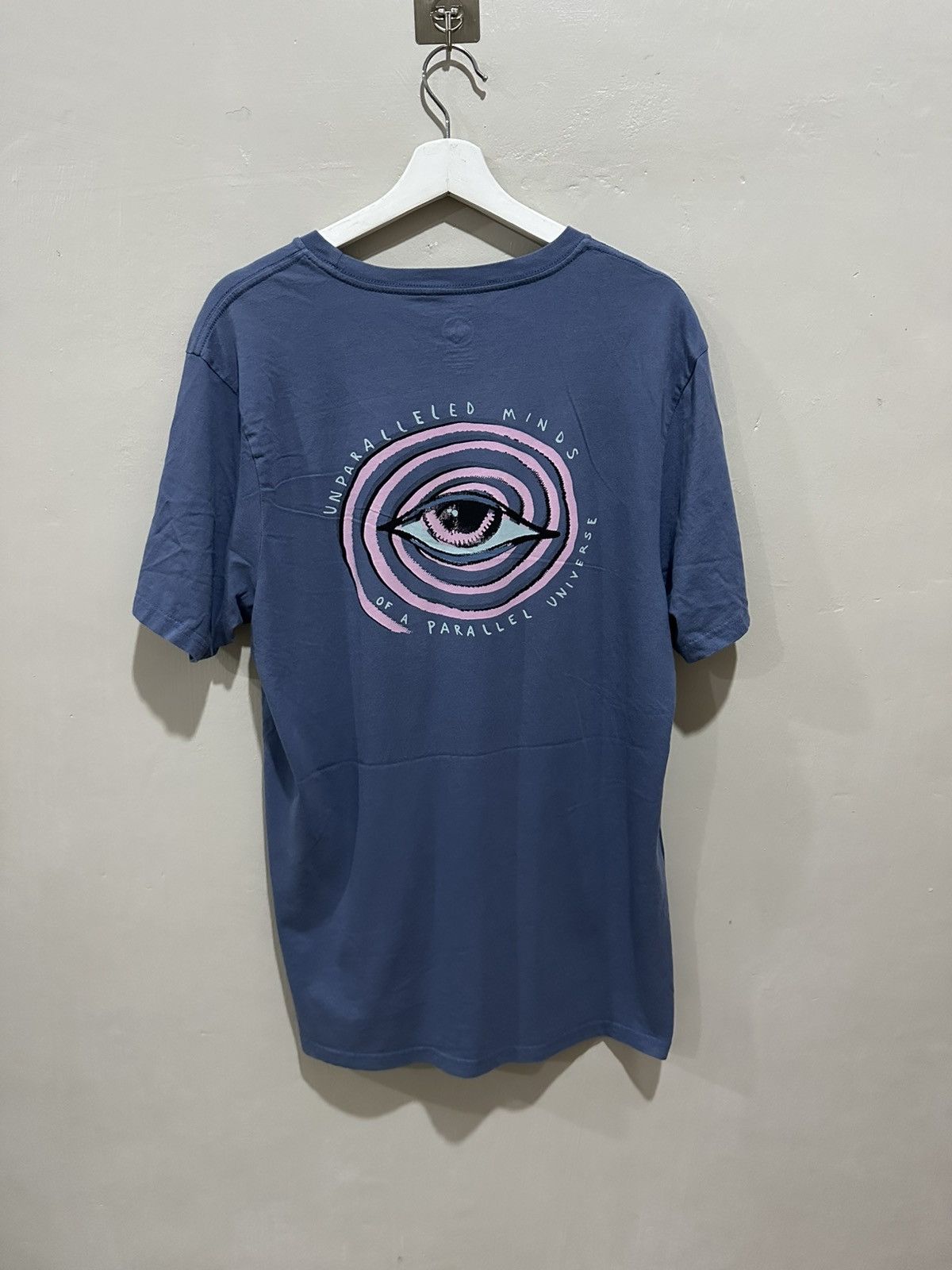 Volcom Volcom Tshirt x Vintage x Rare item Size US L / EU 52-54 / 3 - 4 Thumbnail