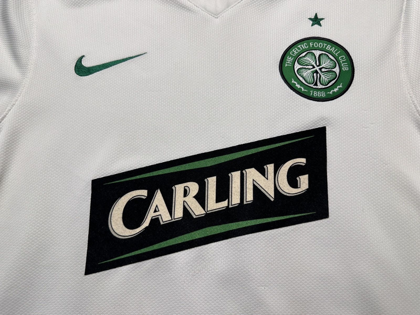 Nike × Vintage Vintage Nike Celtic soccer jersey striped size M Size US M / EU 48-50 / 2 - 5 Thumbnail