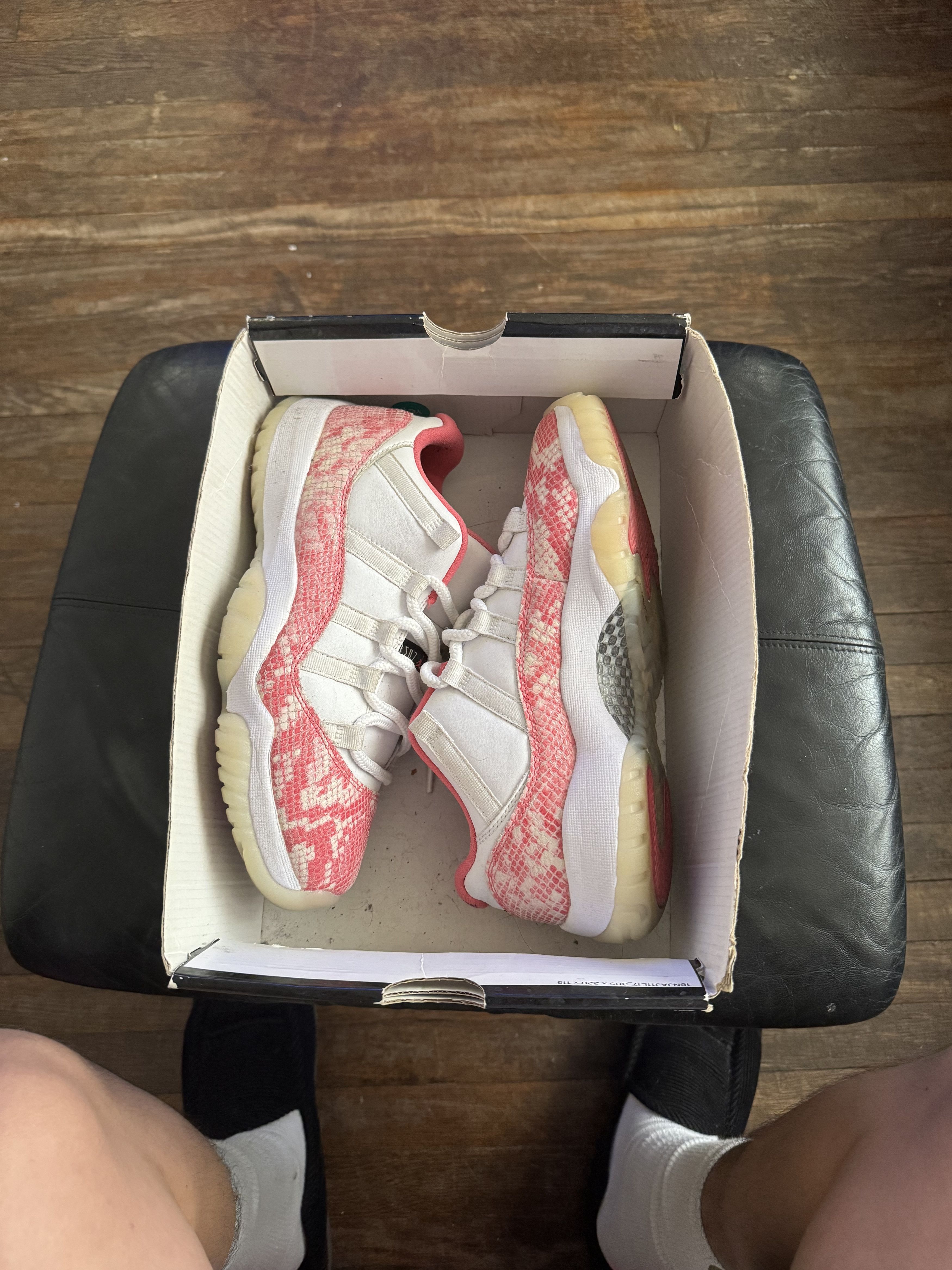 Jordan Brand × Nike Jordan 11 Retro Low Pink Snakeskin (2019) (Women's) Size US 8.5 / IT 38.5 - 2 Thumbnail