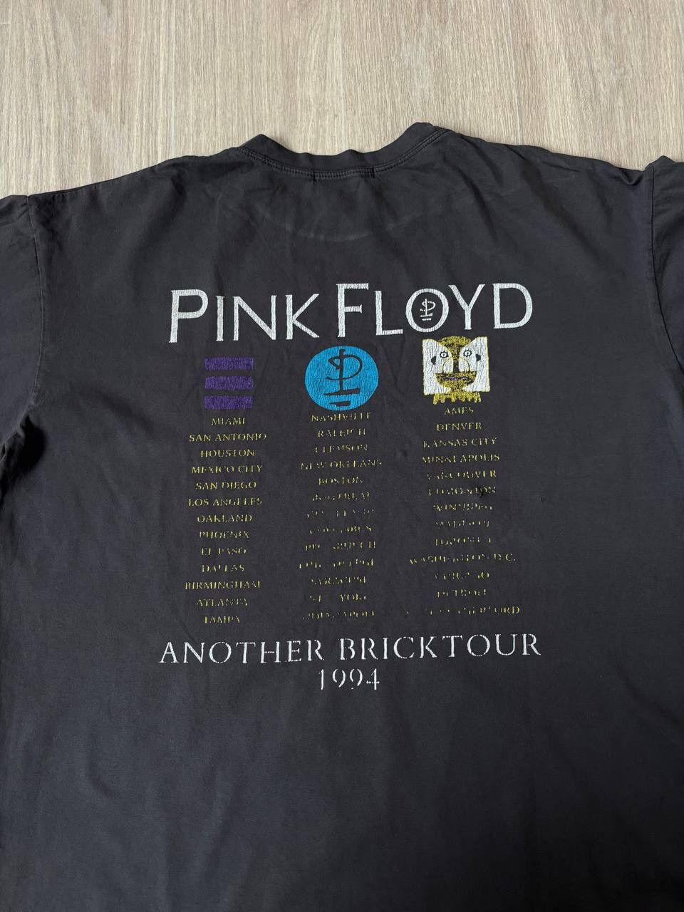Pink Floyd Vintage Pink Floyd 1994 made in korea t shjrt Size US XL / EU 56 / 4 - 3 Thumbnail