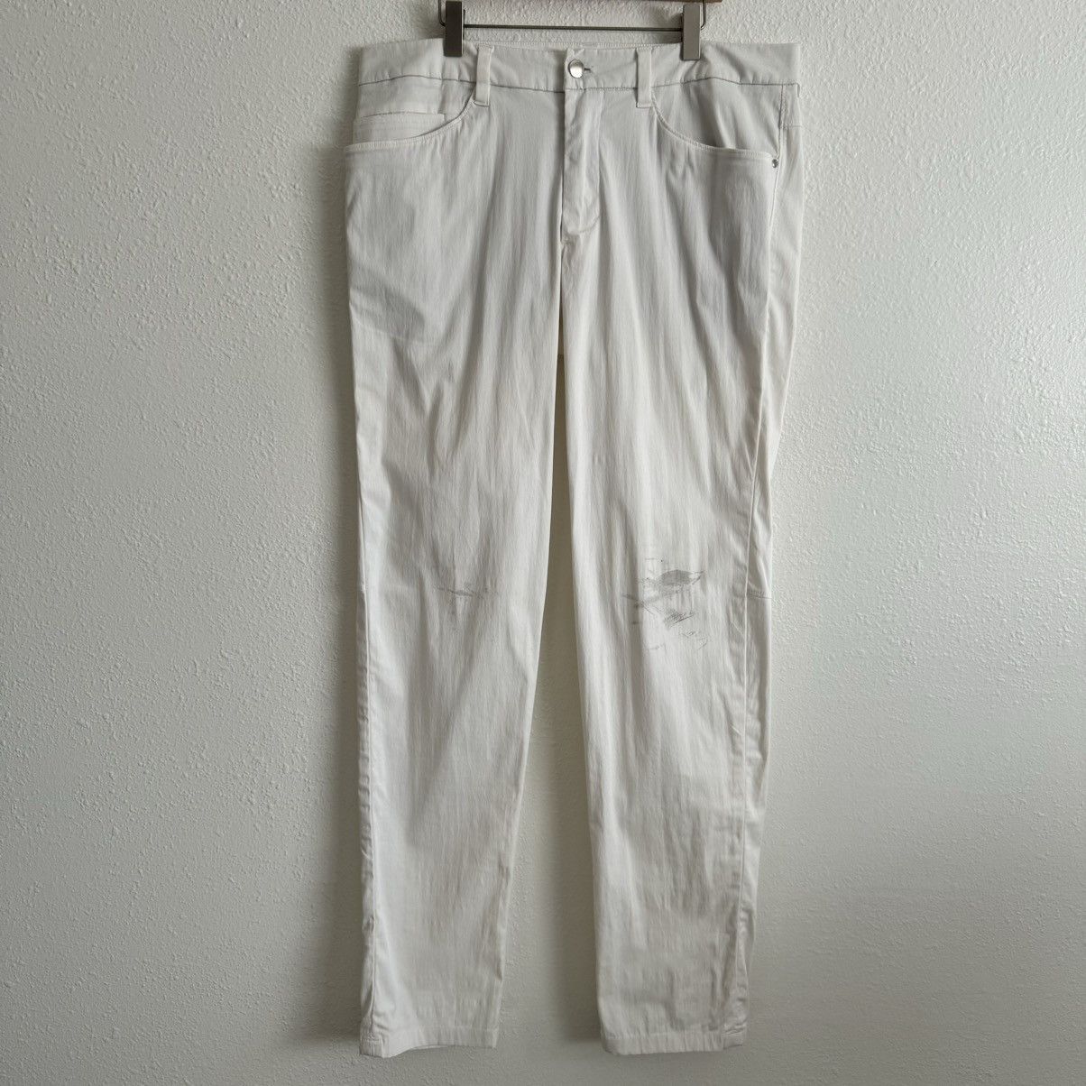 Lululemon LULULEMON Mens White Swift Cotton ABC Slim Leg Trouser Pant Size US 32 / EU 48 - 2 Thumbnail