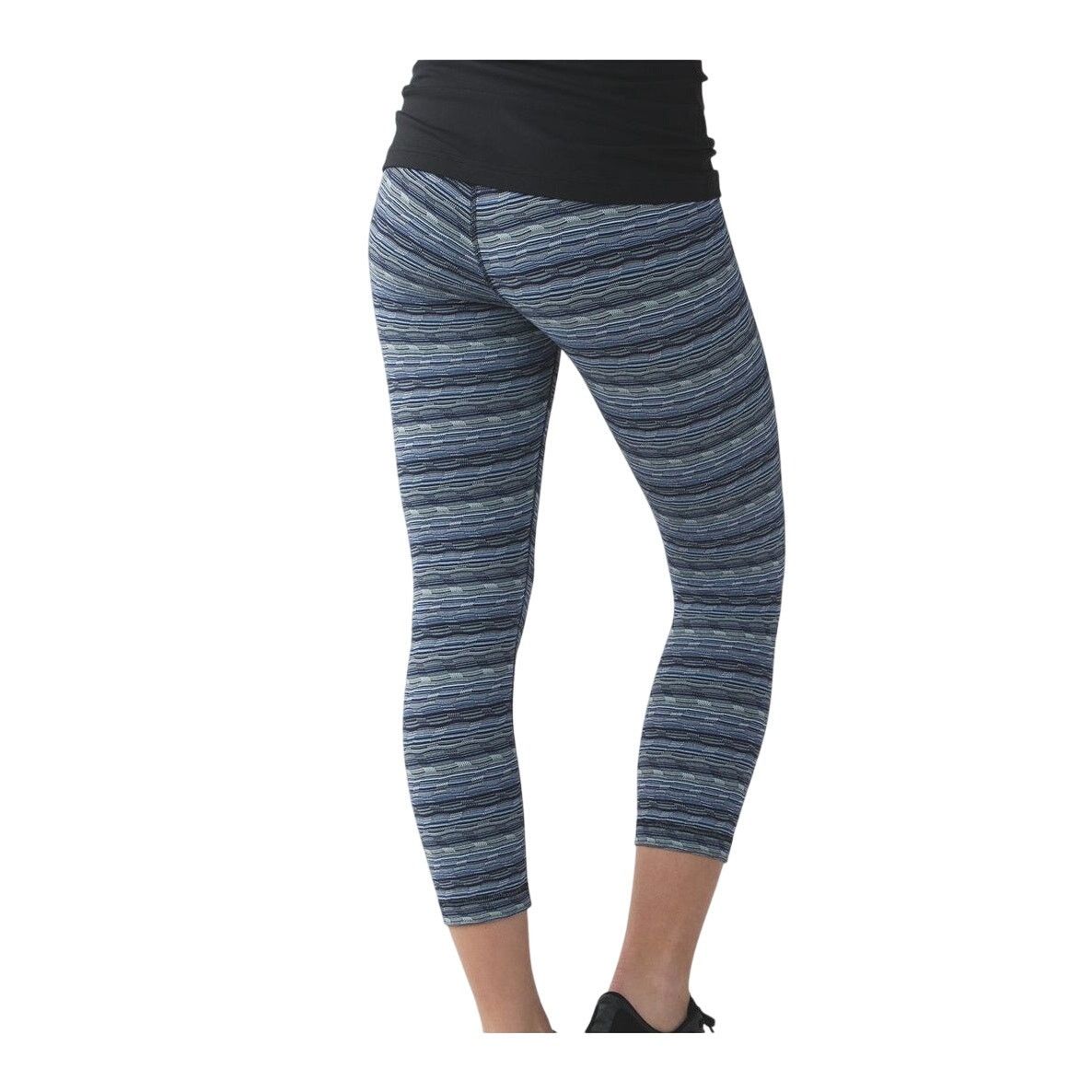 Lululemon LULULEMON Wunder Under Crop III Blue Striped Pants Size 4 Size 27" / US 4 / IT 40 - 1 Thumbnail