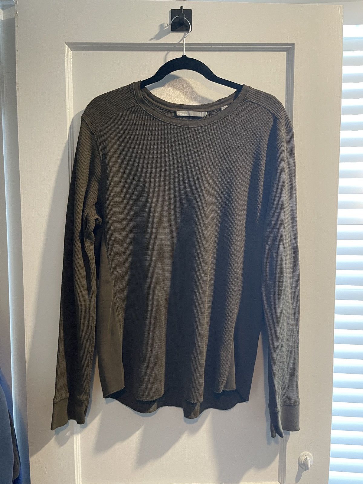 Vince Vince Pima Cotton long sleeve tee shirt size large Size US L / EU 52-54 / 3 - 1 Thumbnail