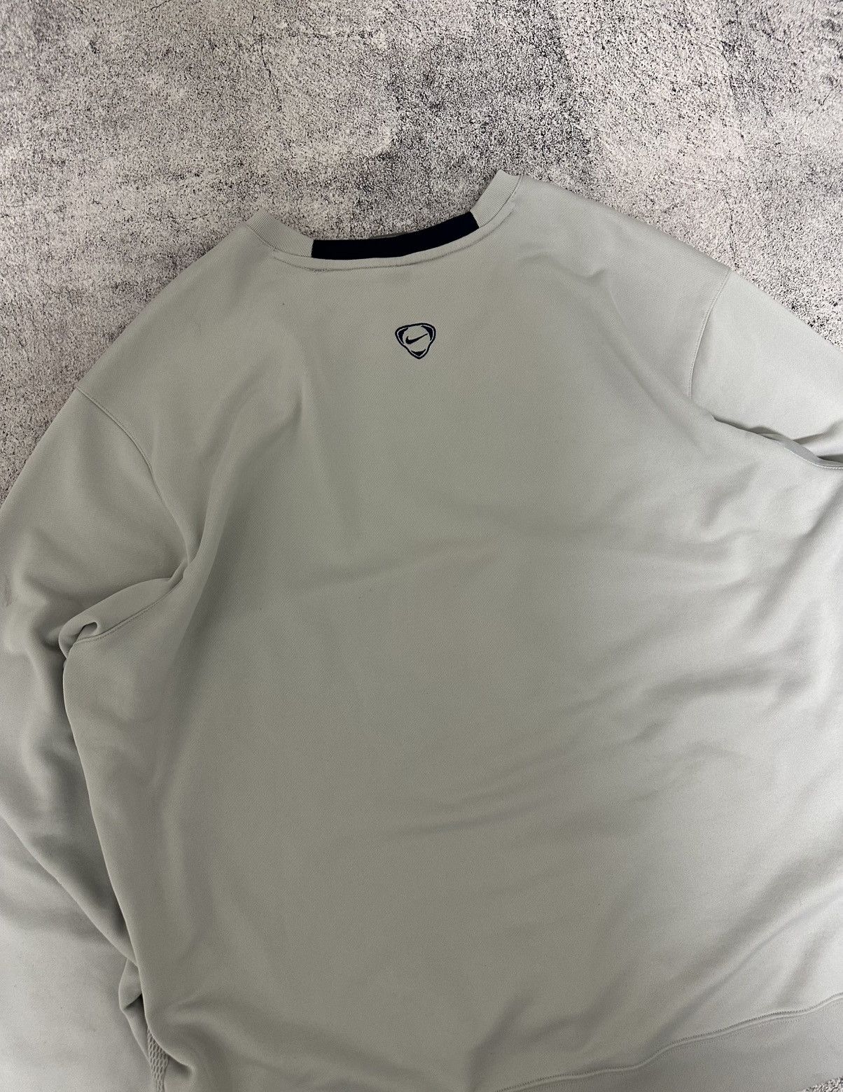 Nike Vintage Nike Oversize Sweatshirt Swoosh Logo White Fit Size US XXL / EU 58 / 5 - 12 Thumbnail