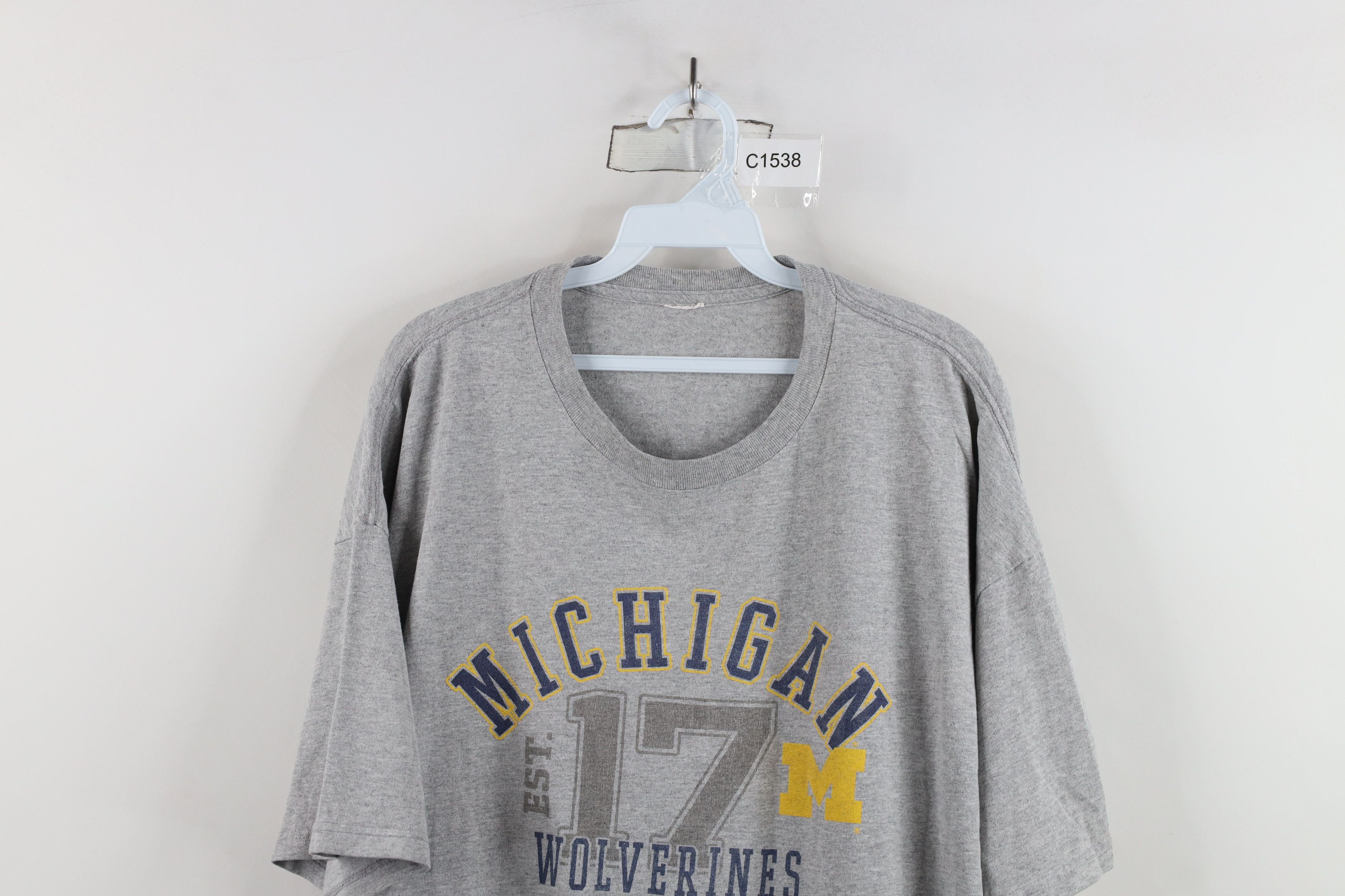 Vintage Vintage 90s University of Michigan Short Sleeve T-Shirt Size US XXL / EU 58 / 5 - 2 Thumbnail