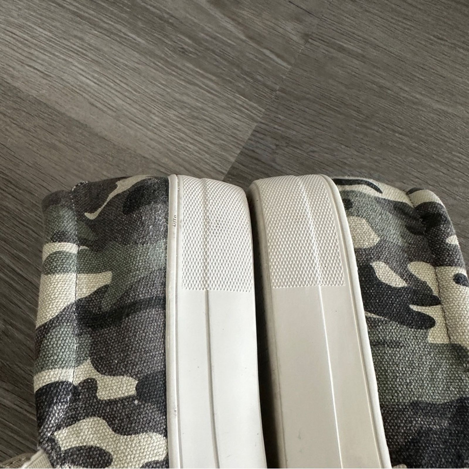 Steve Madden Steve Madden Gill Green Camo Slip On Platform Sneakers Size US 9.5 / IT 39.5 - 10 Thumbnail