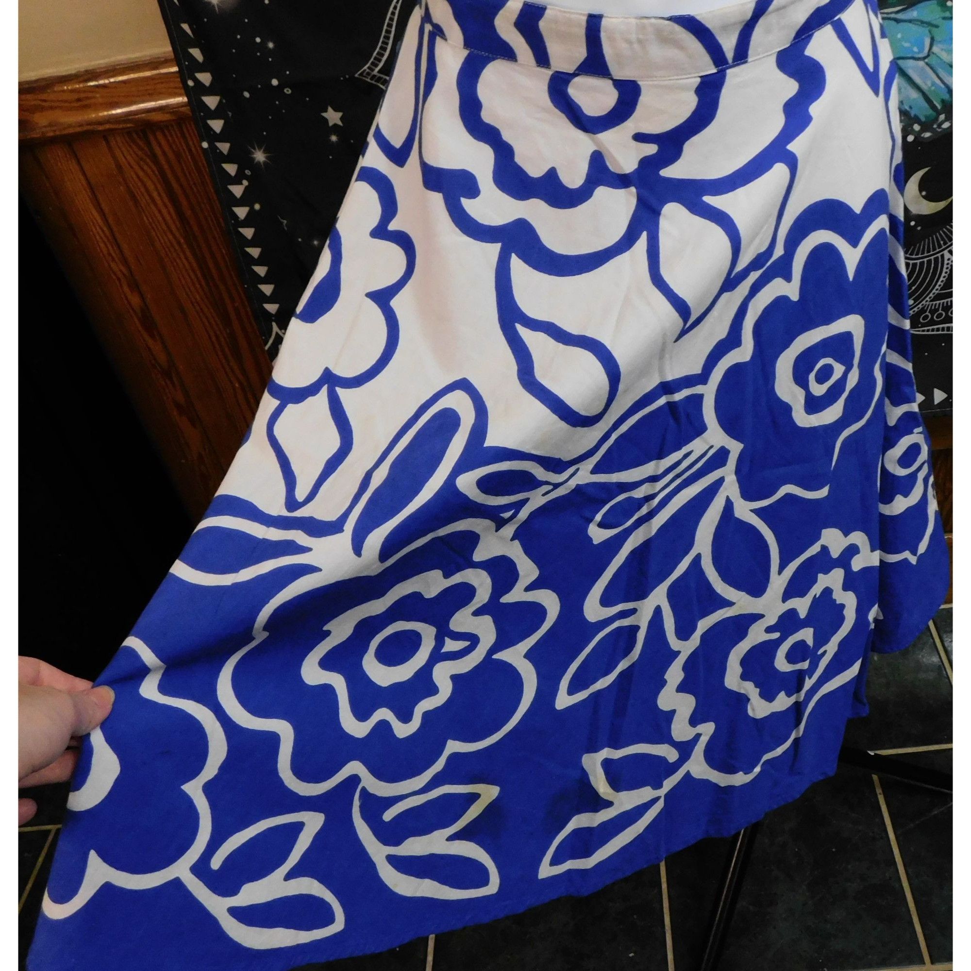Apollo Apollo Blue And White Floral Midi Skirt Size 32" / US 10 / IT 46 - 3 Thumbnail