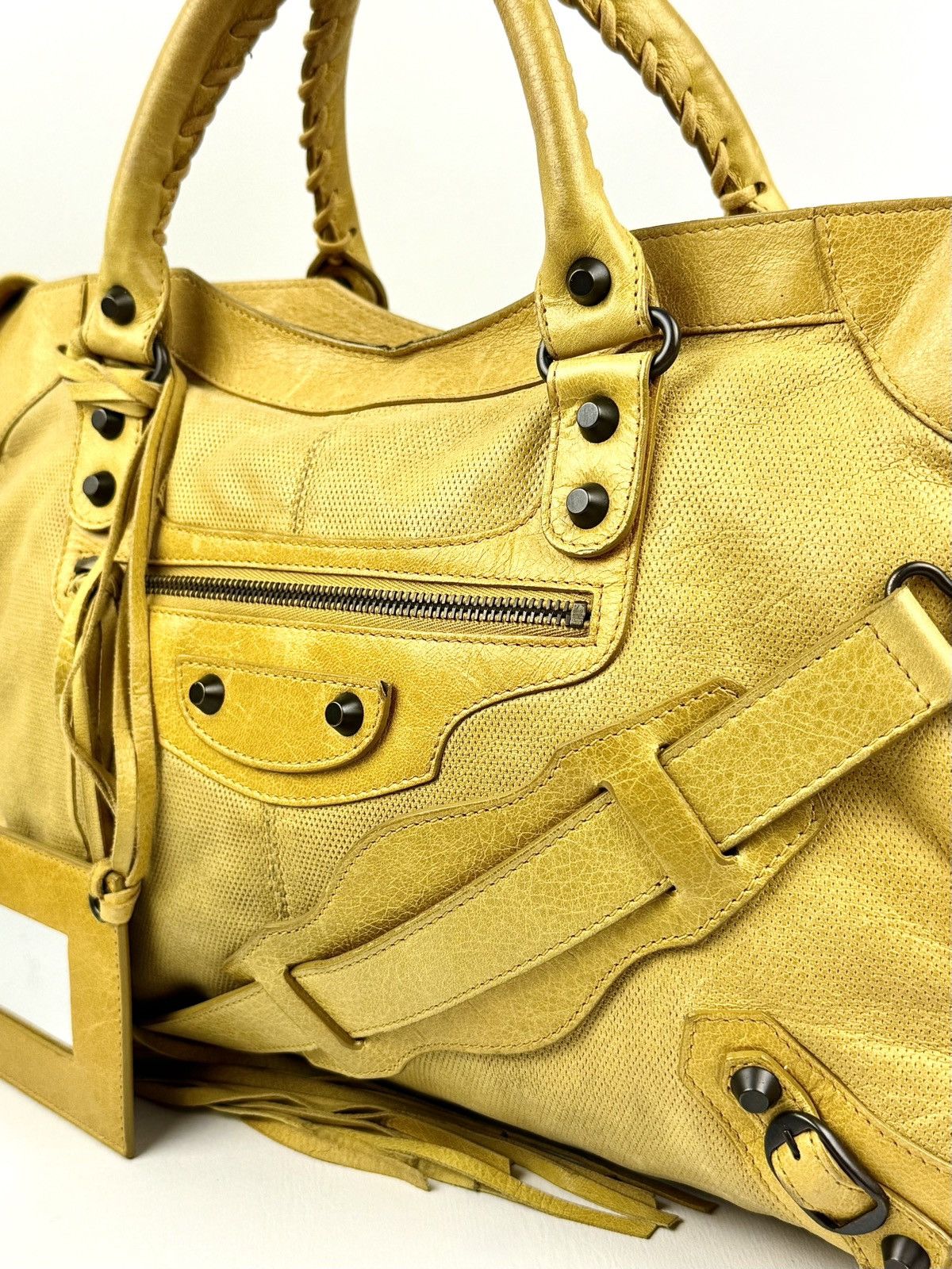 Balenciaga Balenciaga - Ghesquière - 2000’s - Lemon - Peforated - City Size ONE SIZE - 8 Thumbnail
