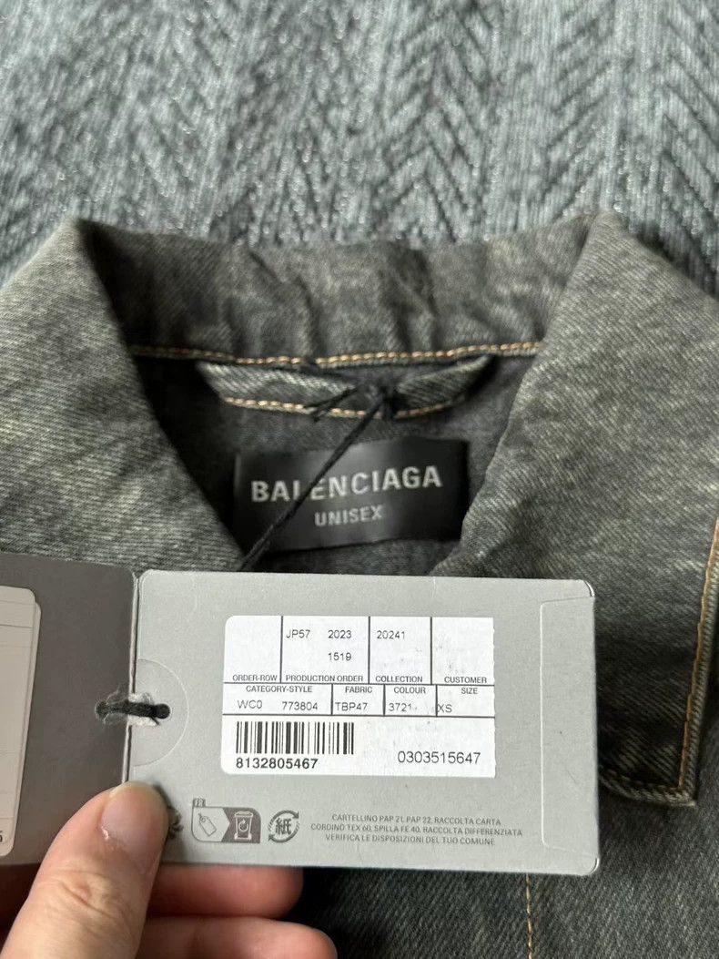 Balenciaga Balenciaga Sanskrit graffiti denim jacket Size US XS / EU 42 / 0 - 3 Thumbnail