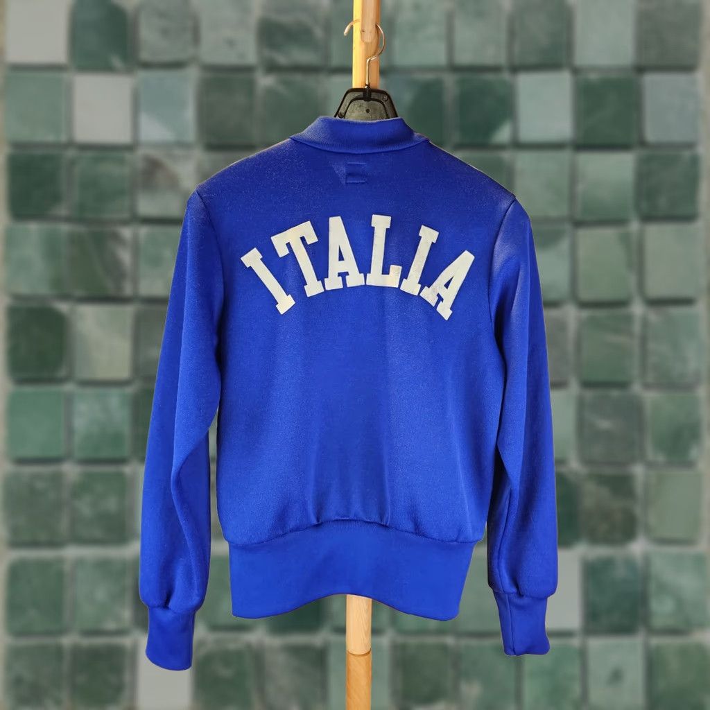 Adidas VINTAGE adidas TREFOIL FIFA ITALIA TRACK JACKET WOMEN'S SMALL Jacket Women S Blue Track Jacket 90s FIFA Italy Cross Shoulder 15 INCH Size S / US 4 / IT 40 - 1 Thumbnail