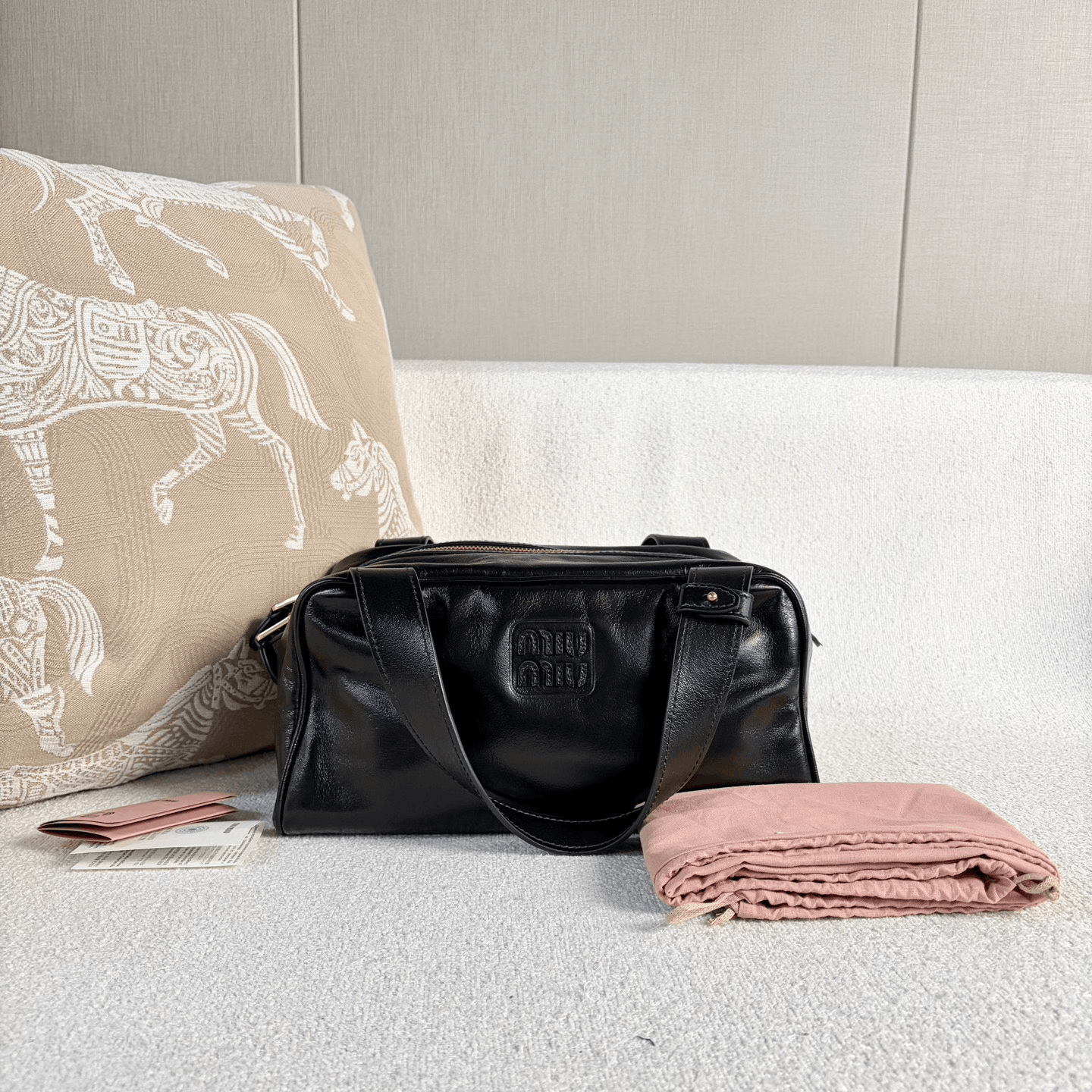 Miu Miu Pre-loved Bag Very good condition Size ONE SIZE - 1 Thumbnail