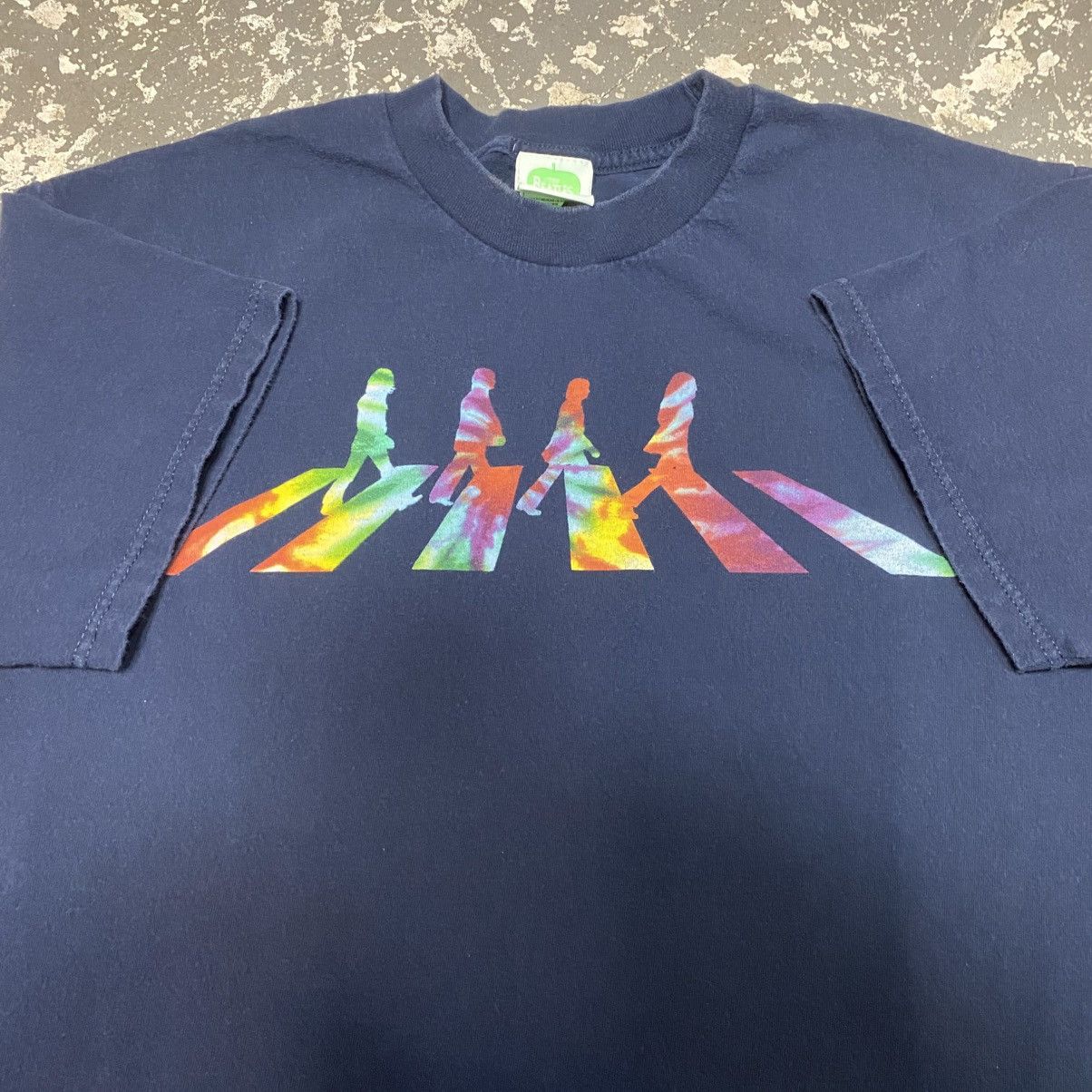 Band Tees × Vintage Vintage The Beatles Abbey Road Rainbow Apple Tour Tshirt Size US L / EU 52-54 / 3 - 2 Thumbnail