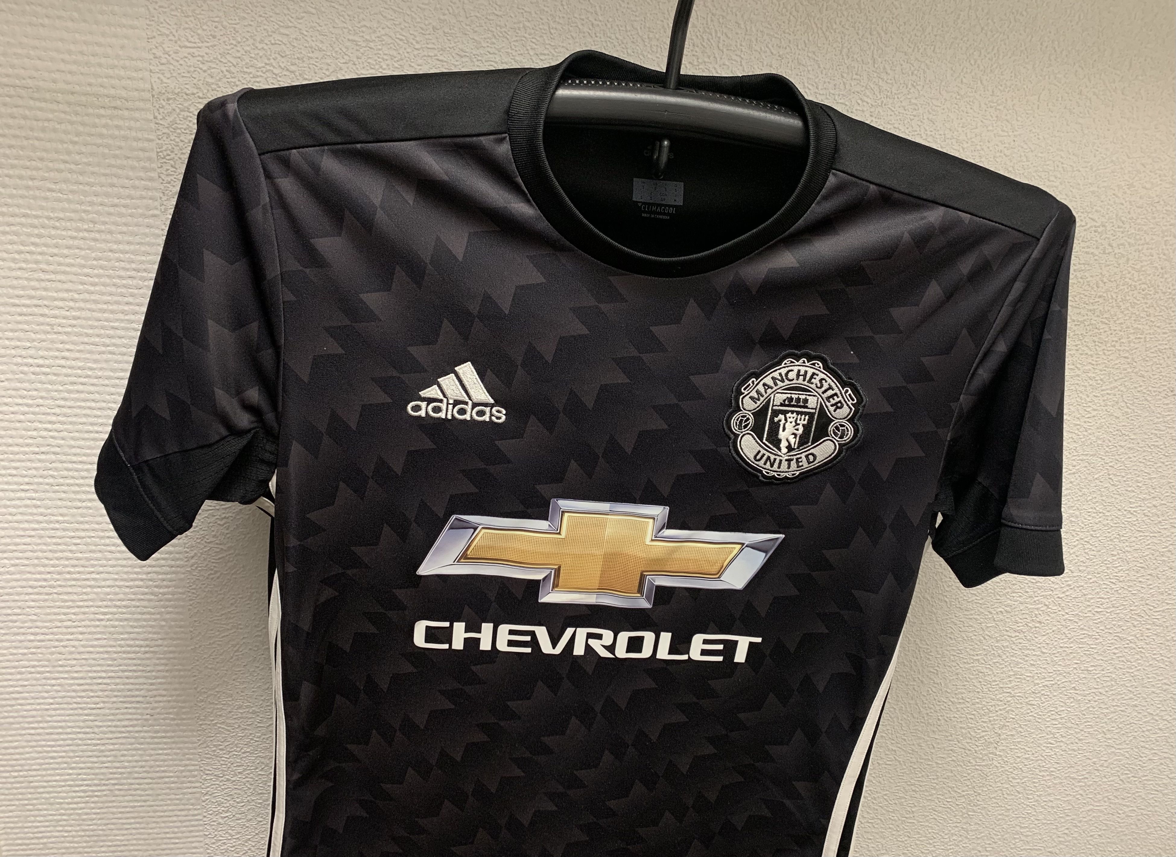 Adidas Manchester United Adidas soccer jersey S sz Size US S / EU 44-46 / 1 - 2 Thumbnail