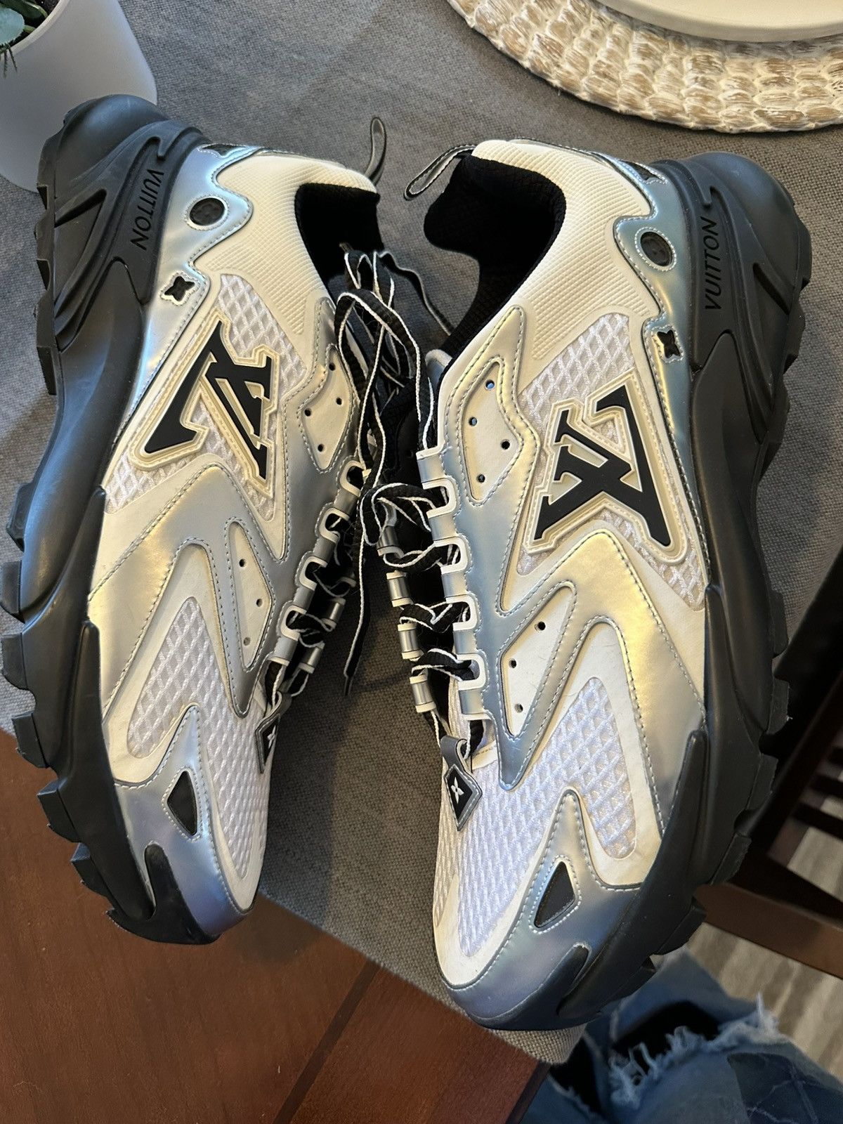 Louis Vuitton Louis Vuitton Tatic Sneaker Size US 10.5 / EU 43-44 - 3 Thumbnail