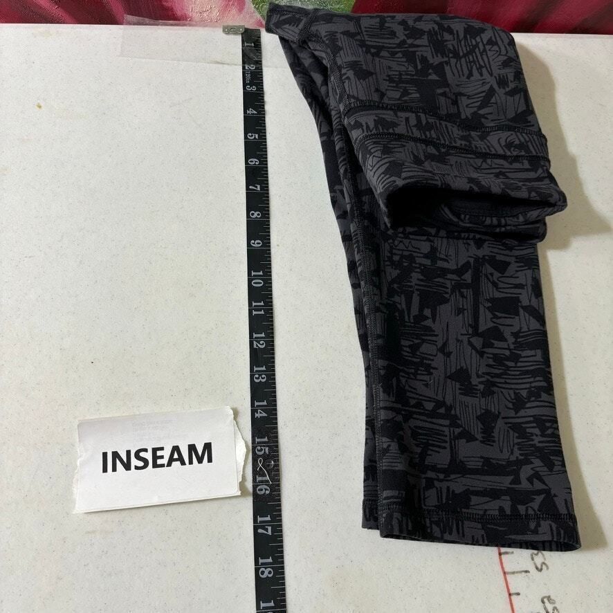 Other Lucy Power Train Womens Capri Leggings Athletic Workout Blac Size 27" / US 4 / IT 40 - 6 Thumbnail