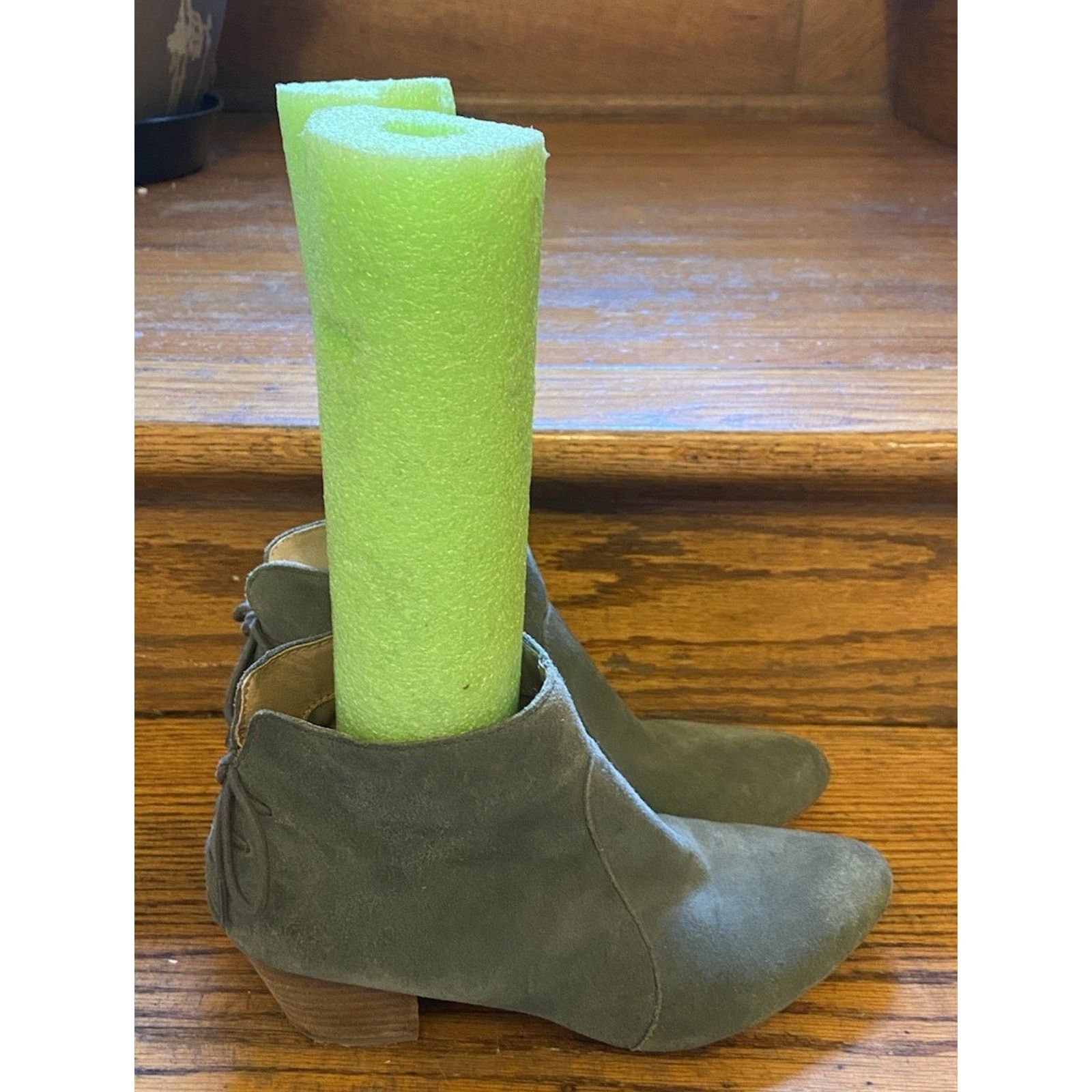 Elie Tahari Tahari Womens Boots 7.5M Green Suede Leather Lace Up Heel Size US 7.5 / IT 37.5 - 1 Thumbnail