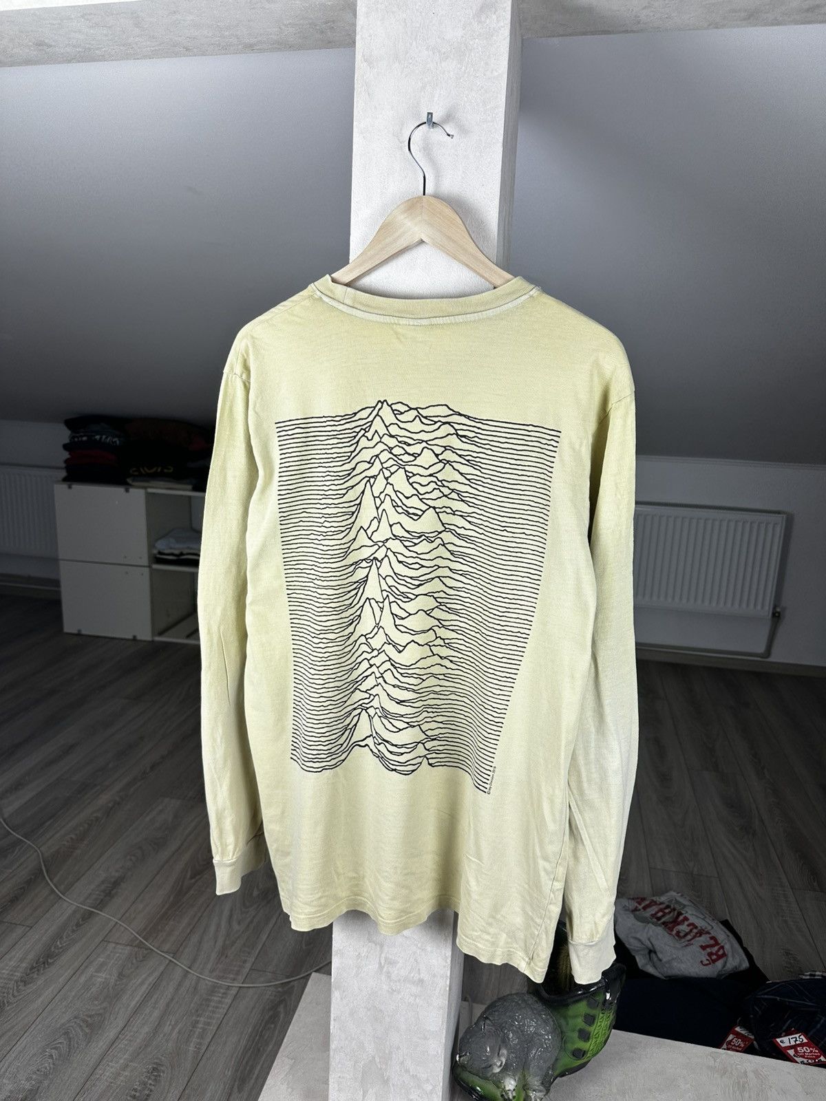 Band Tees Vintage Joy Division Band Long Sleeve Y2K Rock Band Tee Size US L / EU 52-54 / 3 - 2 Thumbnail