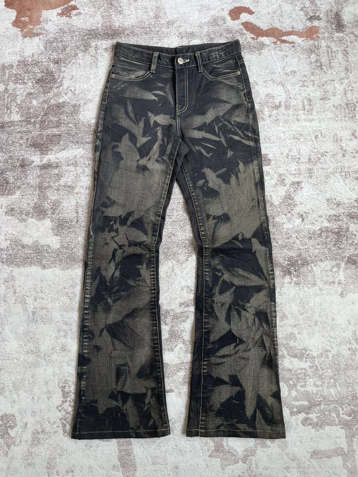Strawberry Leaves LGB Style Flare Denim Pants