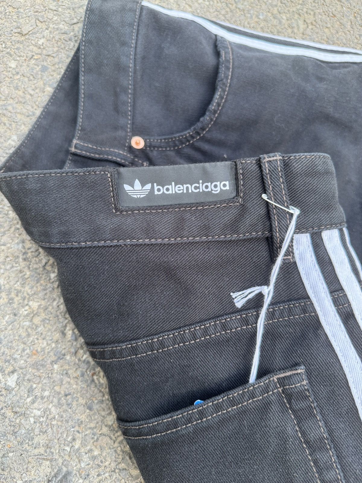 Balenciaga Balenciaga x Adidas Oversized Black Denim Sz. XL Size US 36 / EU 52 - 8 Thumbnail