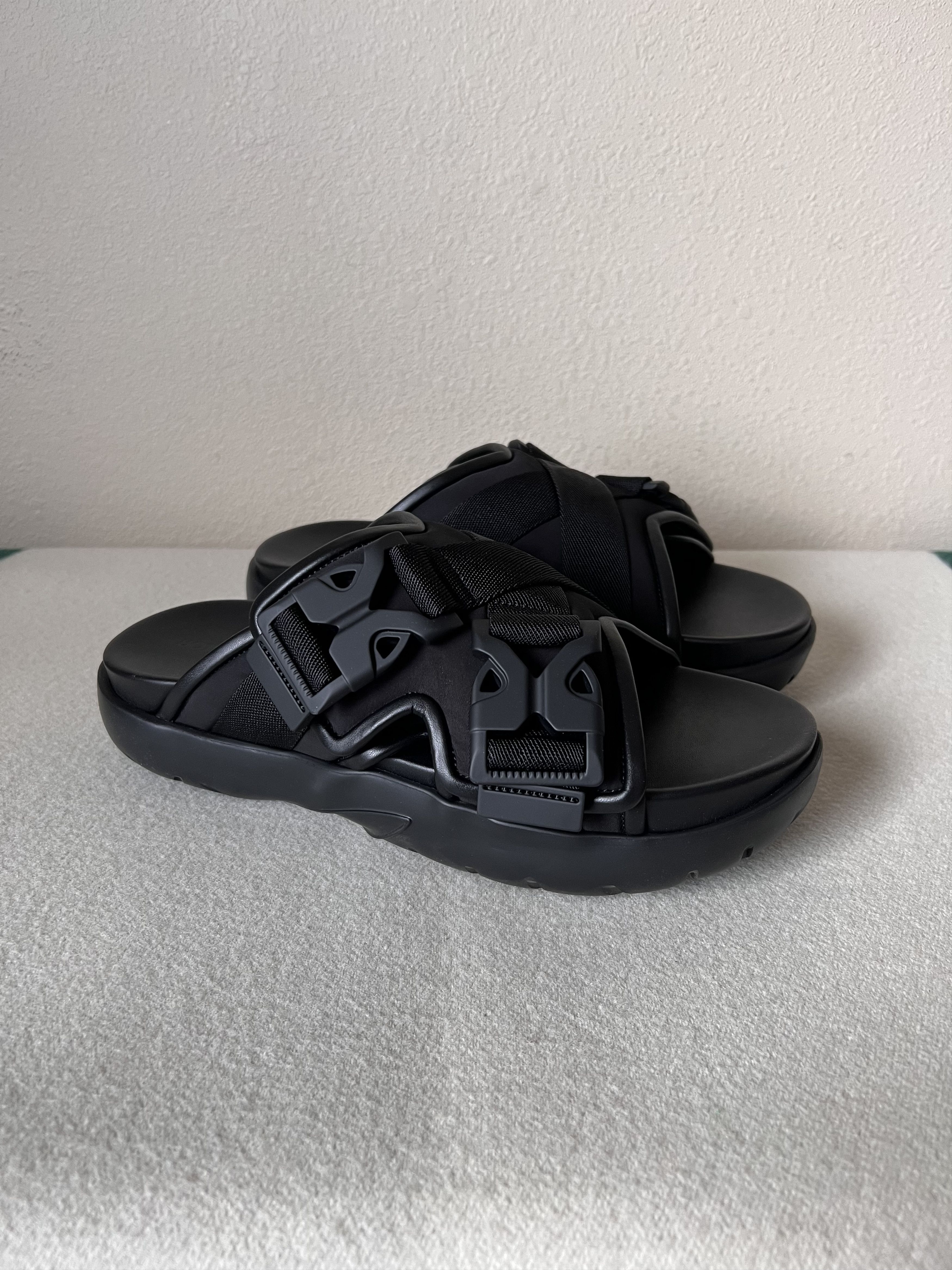 image of Bottega Veneta Snap Sandals In Black, Men's (Size 9)