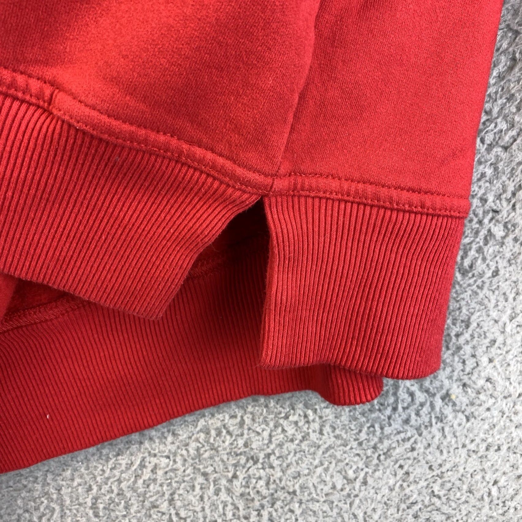 Gap Gap Women’s Logo Sweatshirt Size M Long Sleeve Crew Neck Pullover Red 67-33 Size M / US 6-8 / IT 42-44 - 7 Thumbnail
