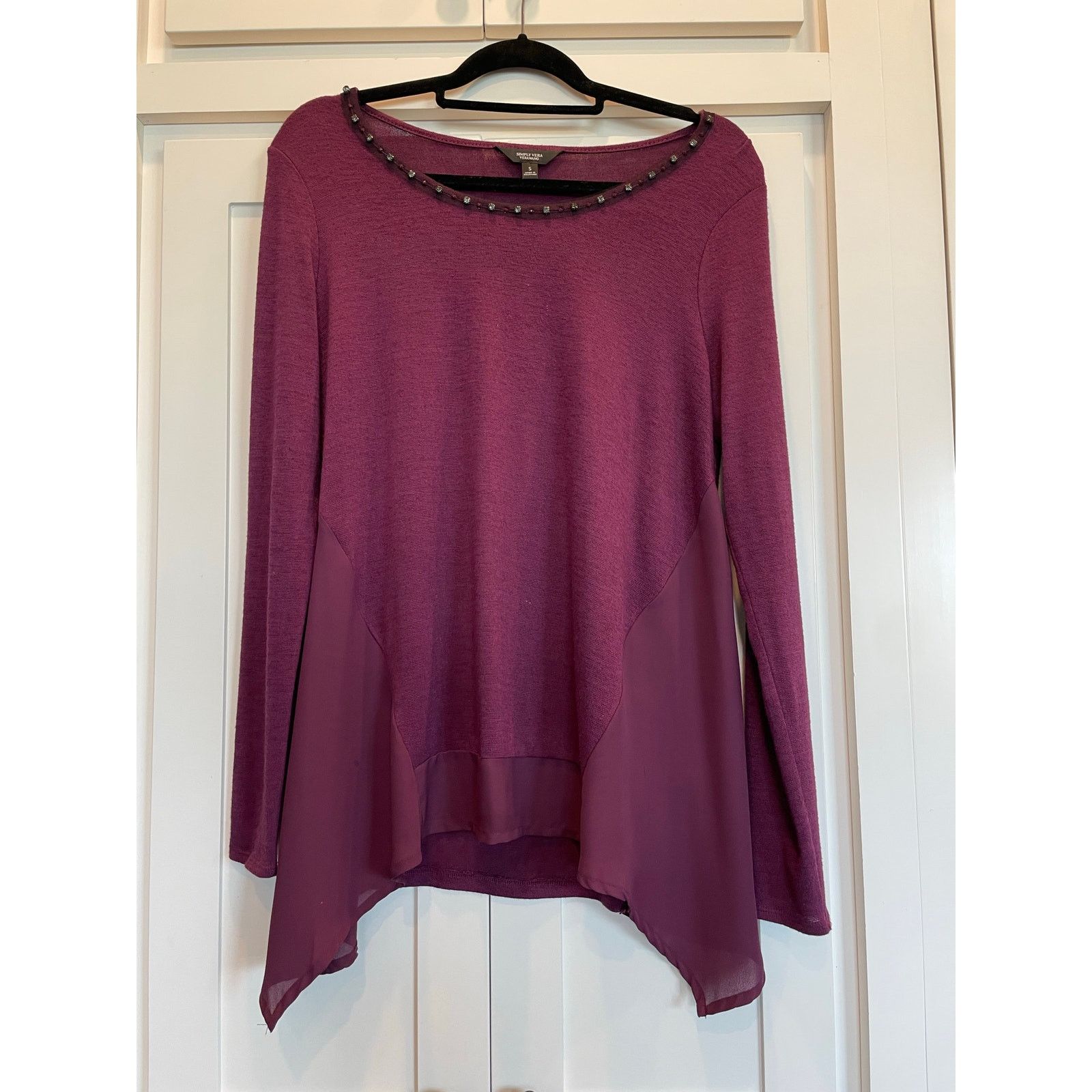 Other Simply Vera Vera Wang purple rhinestone embellished tunic SM Size S / US 4 / IT 40 - 1 Thumbnail