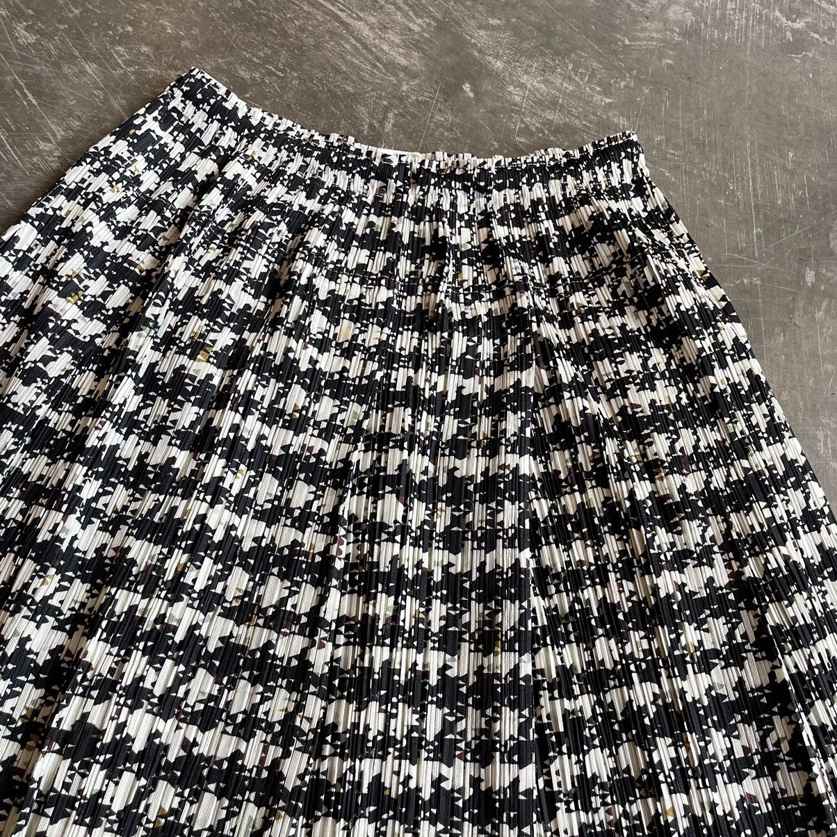Homme Plisse Issey Miyake × Pleats Please Issey Miyake Pleats Please houthtooth pattern skirt Size 26" / US 2 / IT 38 - 5 Thumbnail