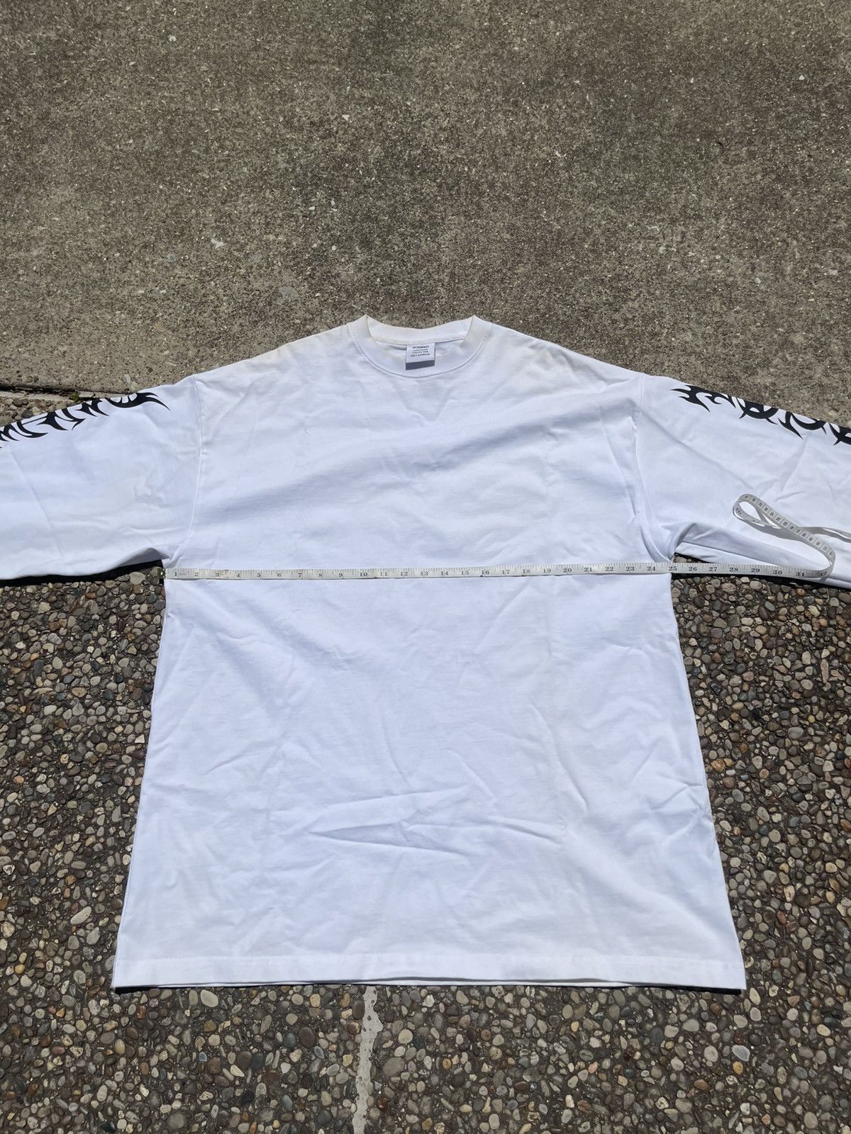 Vetements Vetements Tribal Script Longsleeve Size US XS / EU 42 / 0 - 6 Thumbnail